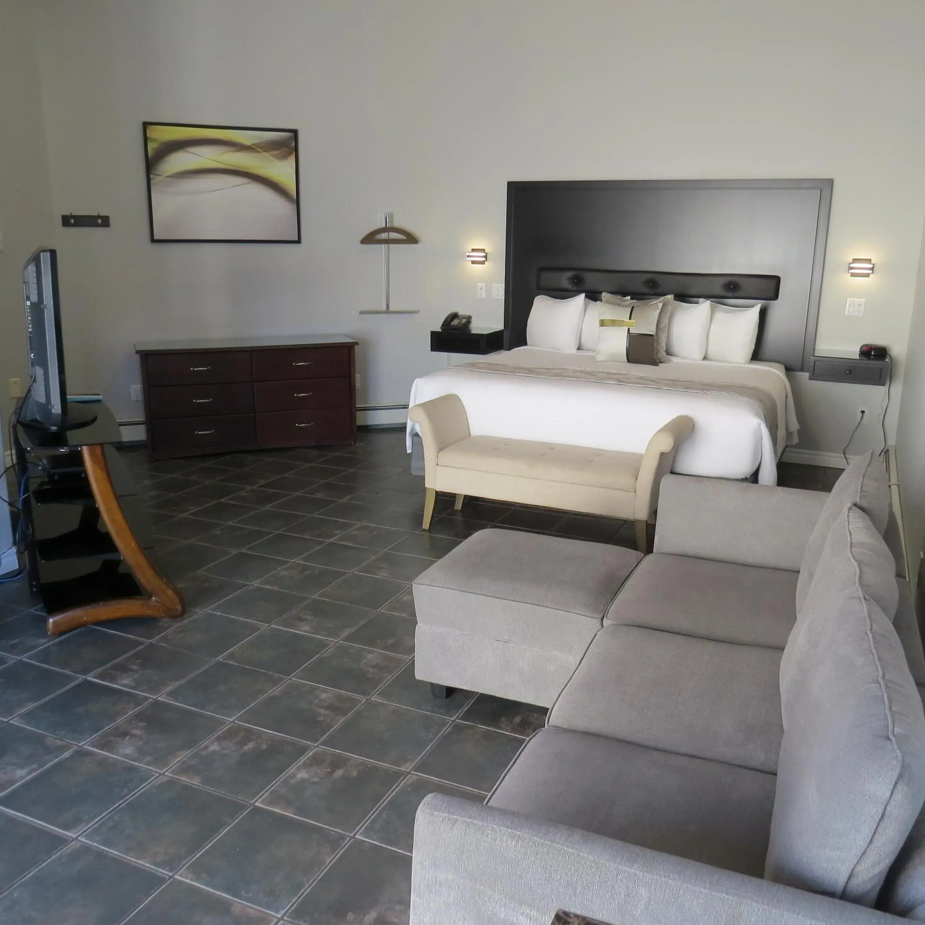 King Suite in Dockside Suites King Suite in Dockside Suites