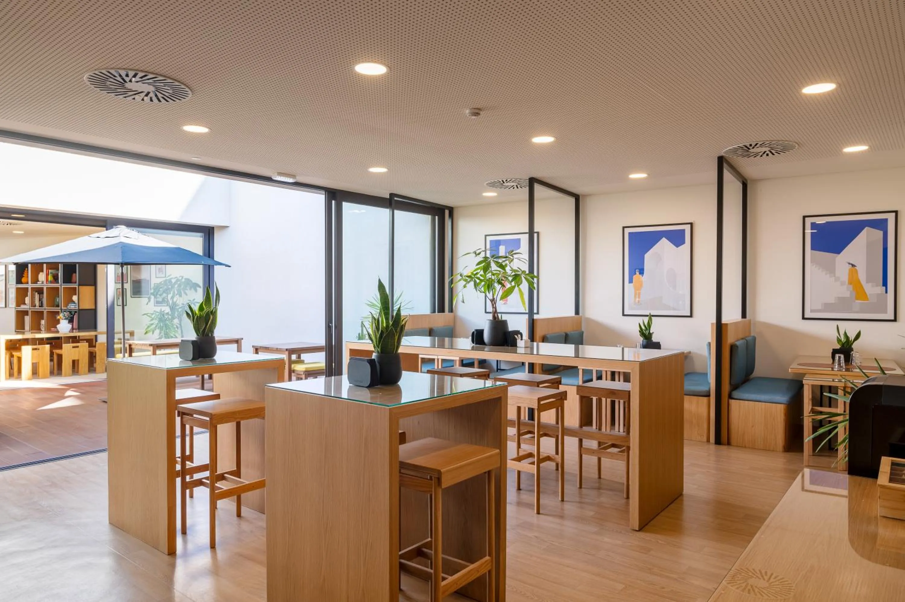 Dining area in BFRESH Hotel - Padel, Pool & Fitness - Adults Only