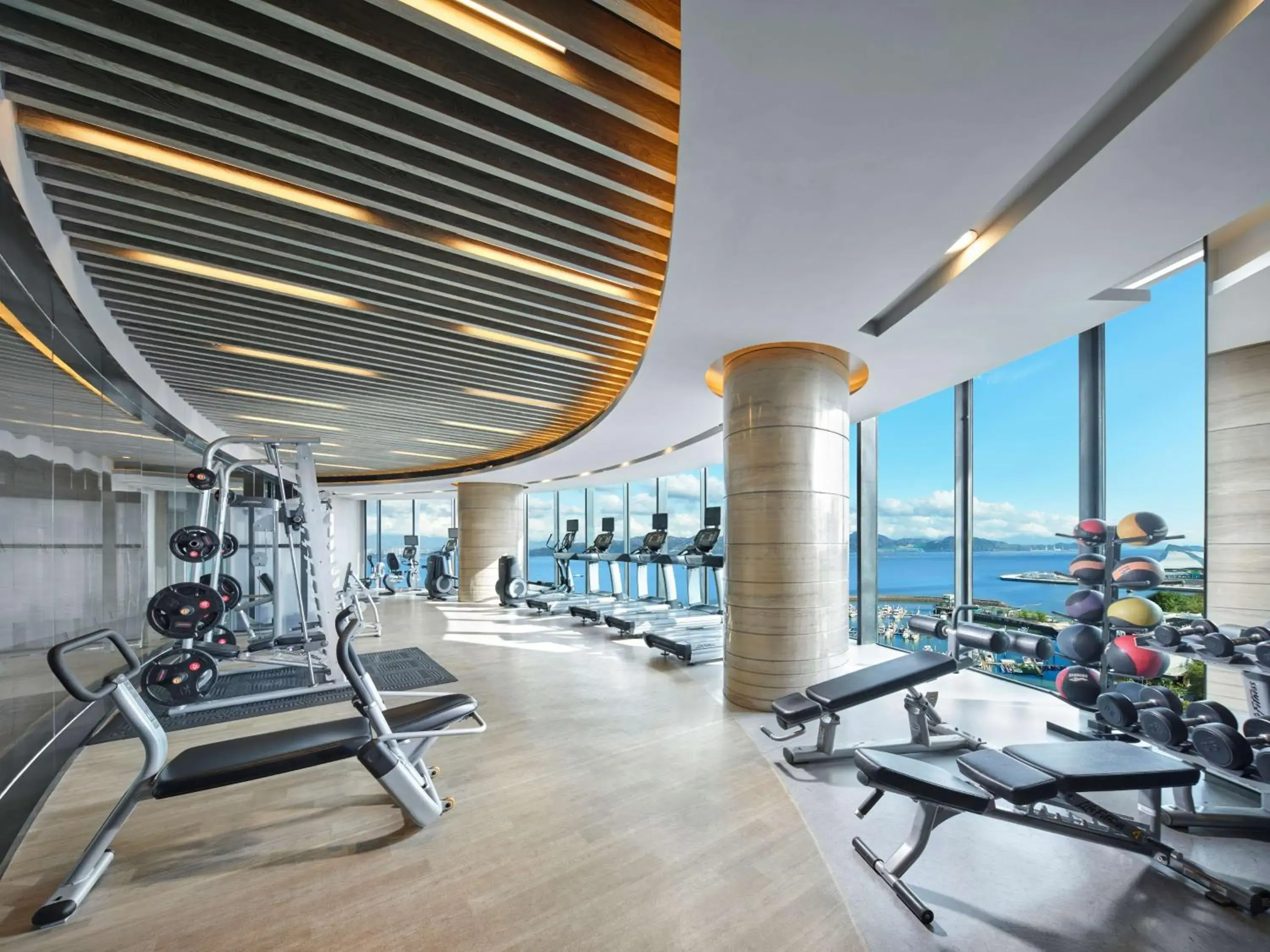 Fitness centre/facilities in Hilton Shenzhen Shekou Nanhai Fitness centre/facilities in Hilton Shenzhen Shekou Nanhai