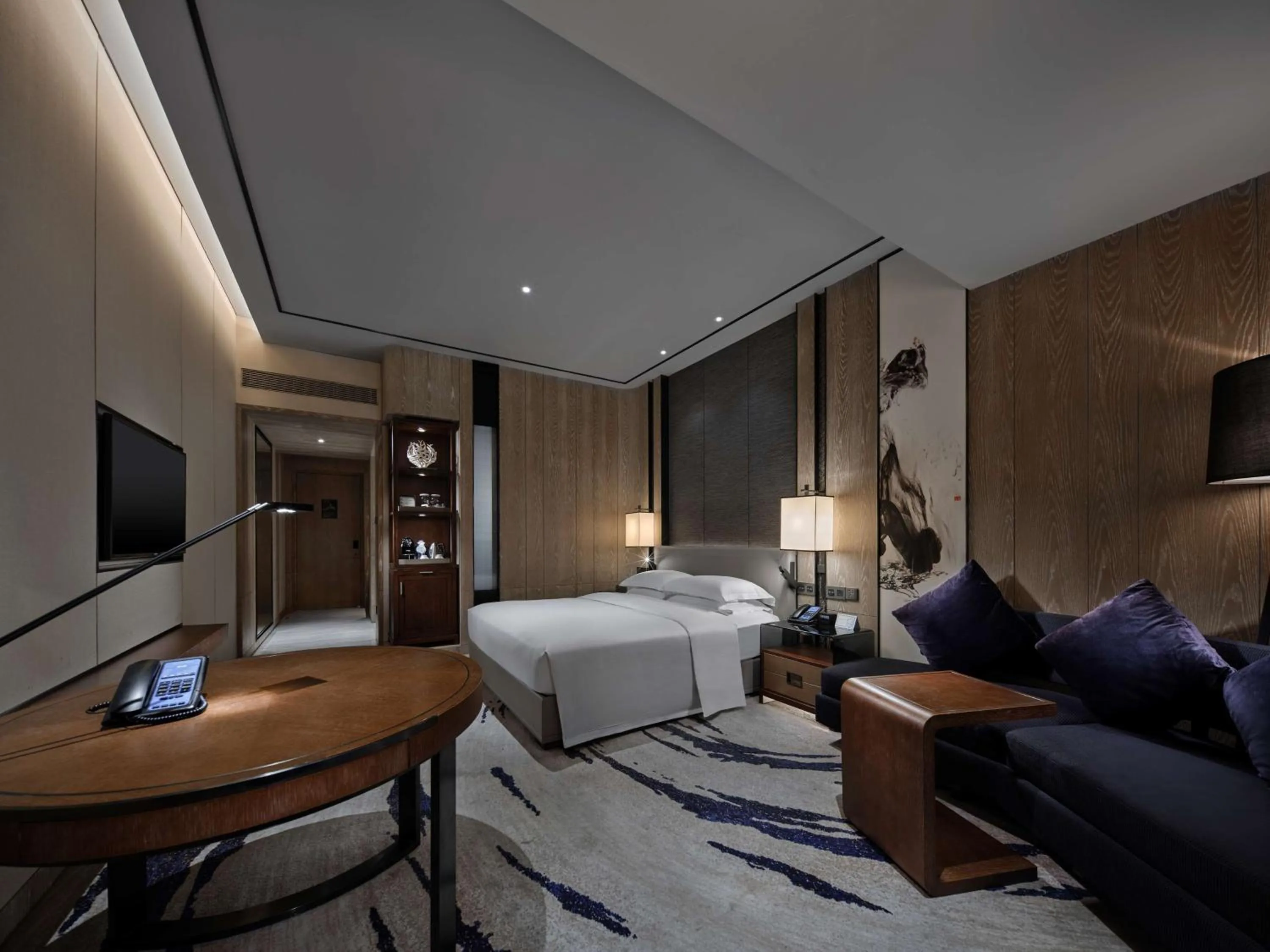 Bed in Hilton Shenzhen Shekou Nanhai