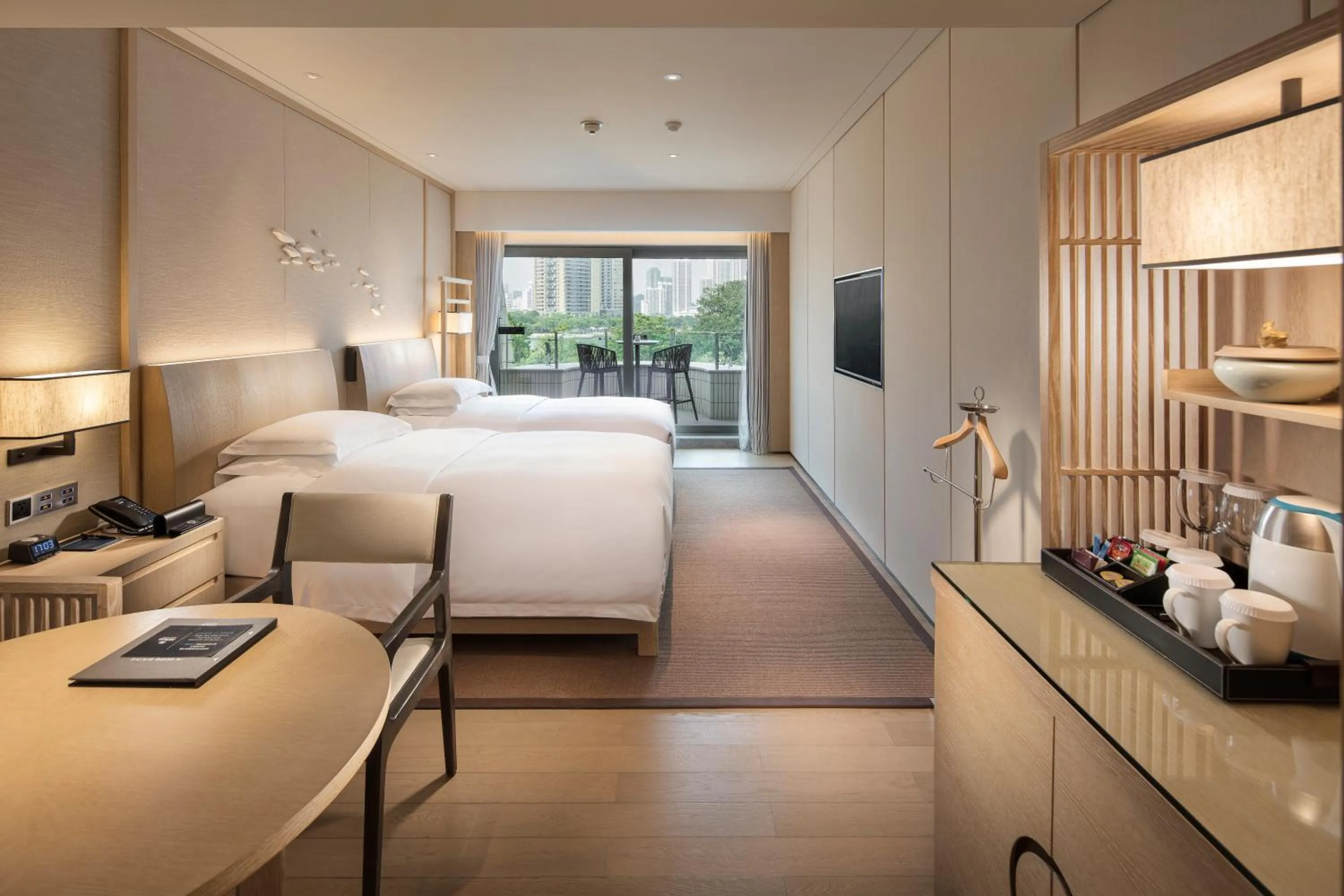 Bed in Hilton Shenzhen Shekou Nanhai