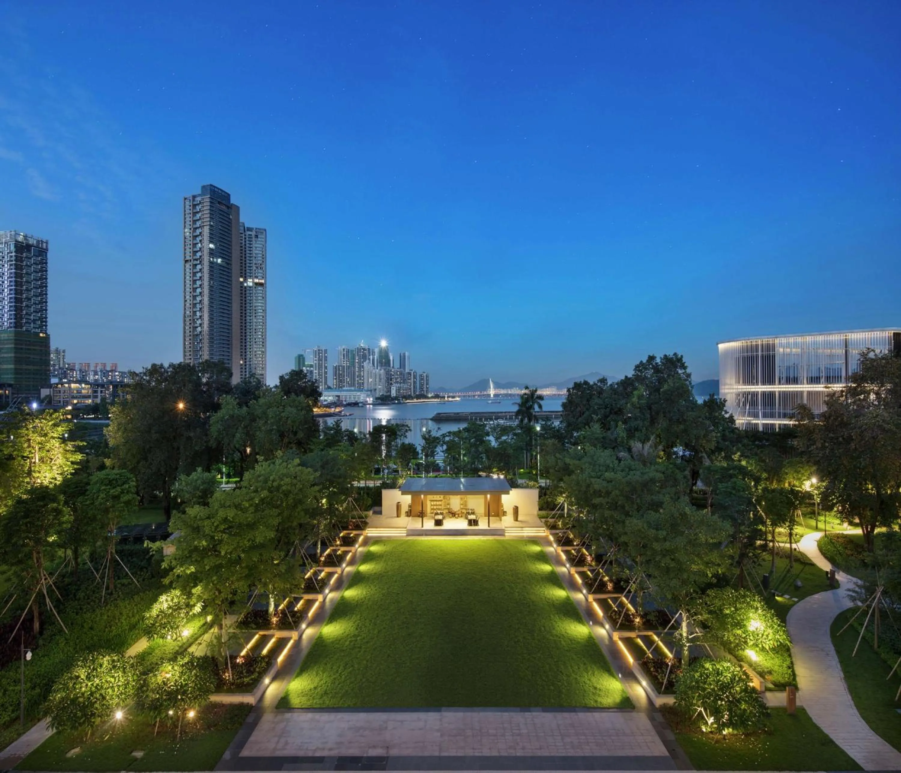 Garden in Hilton Shenzhen Shekou Nanhai