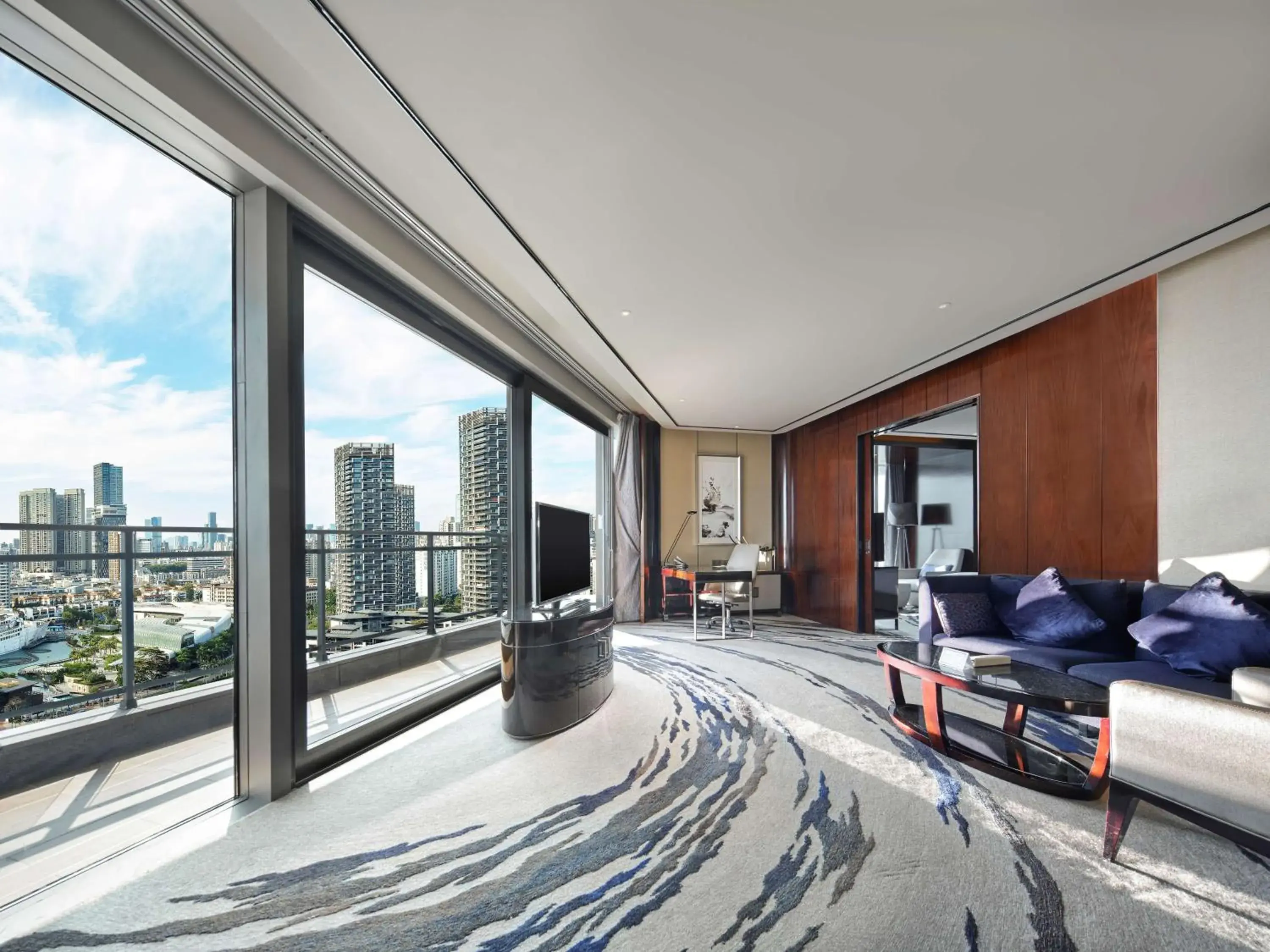 Living room in Hilton Shenzhen Shekou Nanhai Living room in Hilton Shenzhen Shekou Nanhai