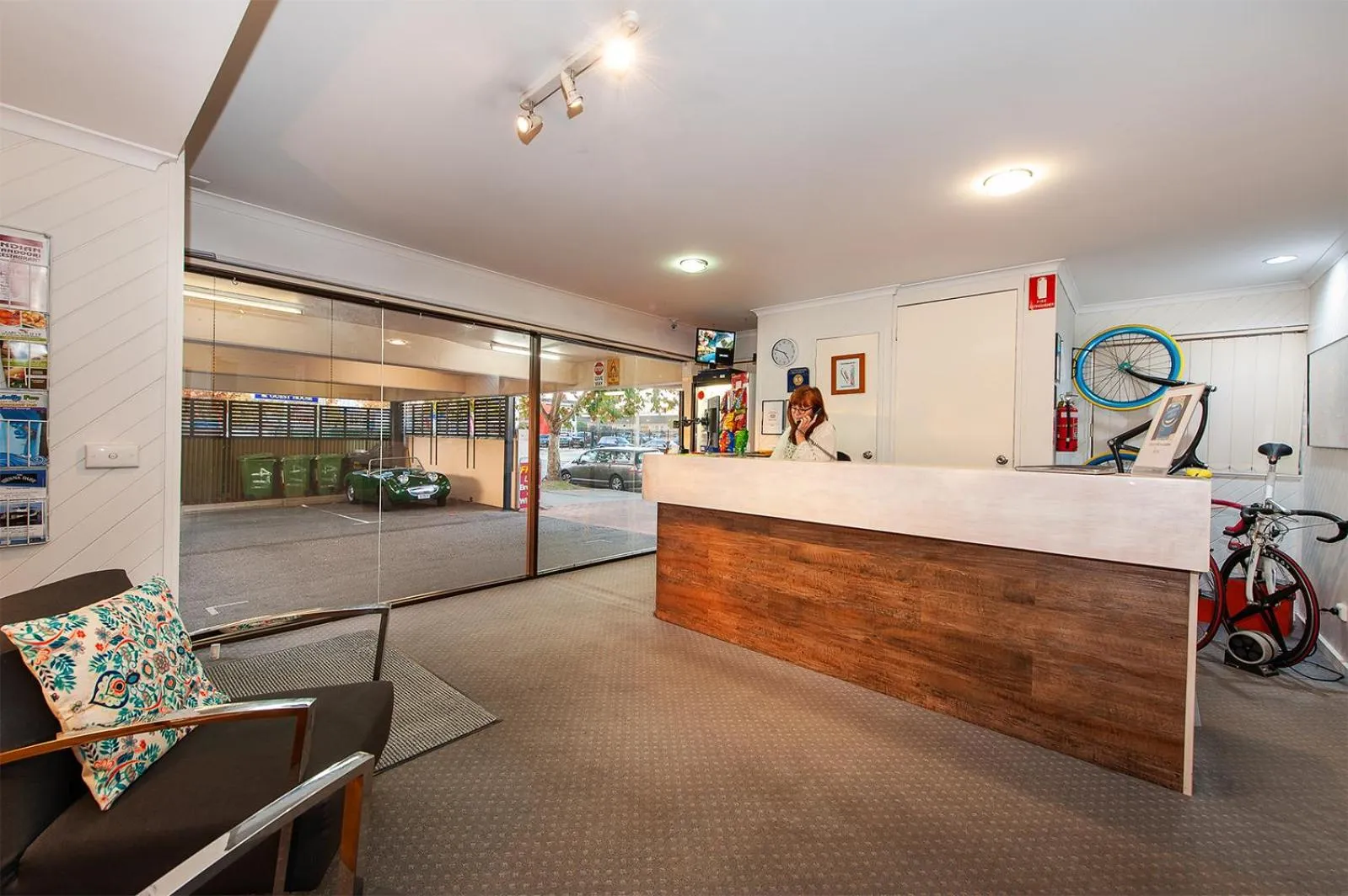 Lobby or reception in Albury Winsor Park Motor Inn