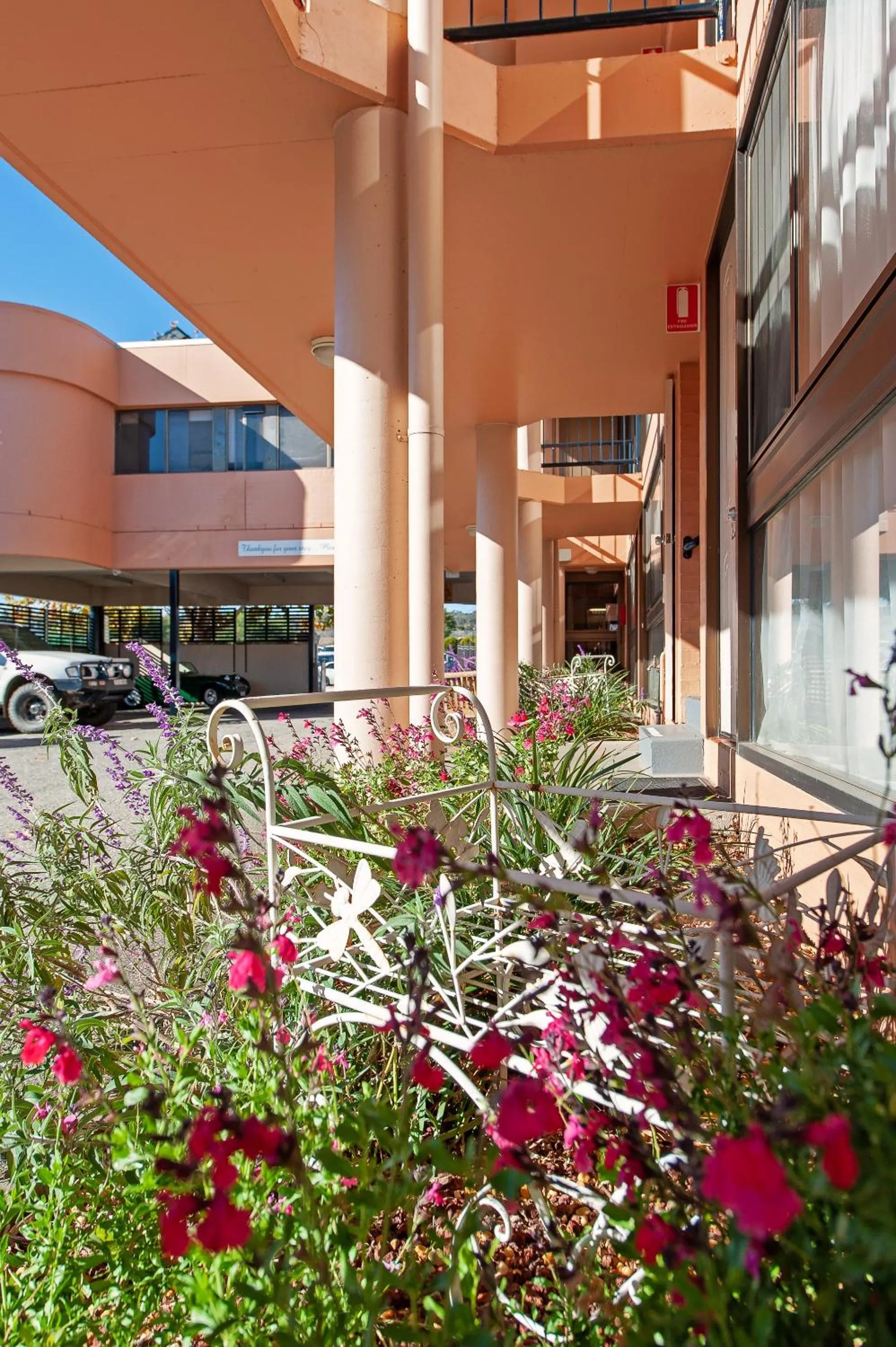 Garden in Albury Winsor Park Motor Inn