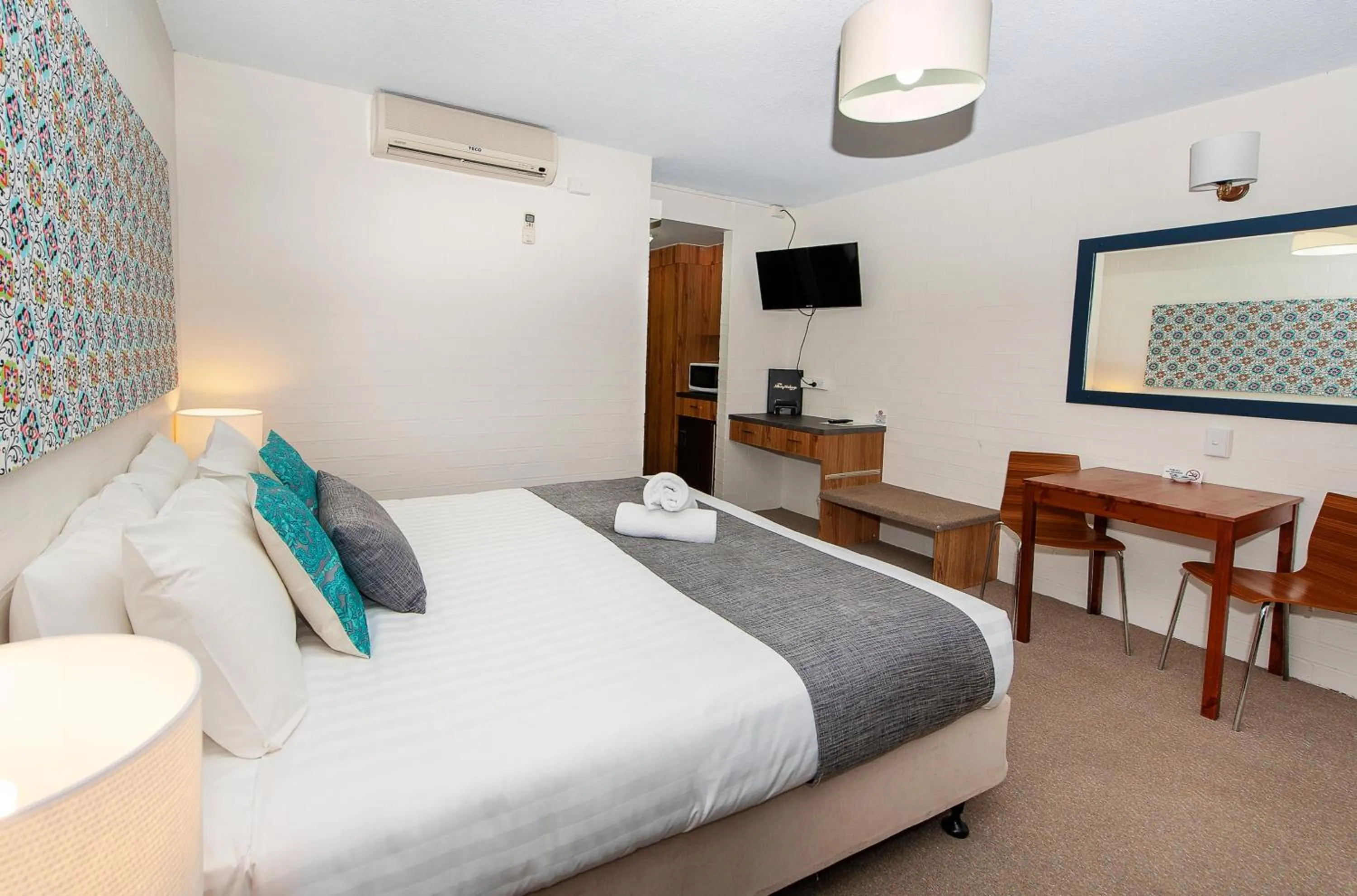 Photo of the whole room, Bed in Albury Winsor Park Motor Inn