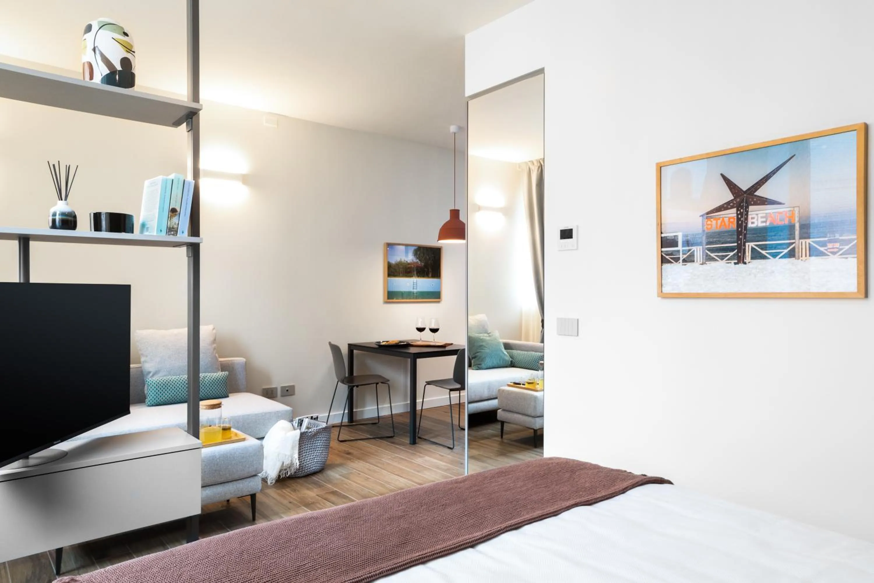 TV and multimedia, Bed in CO99 Art Building Residence