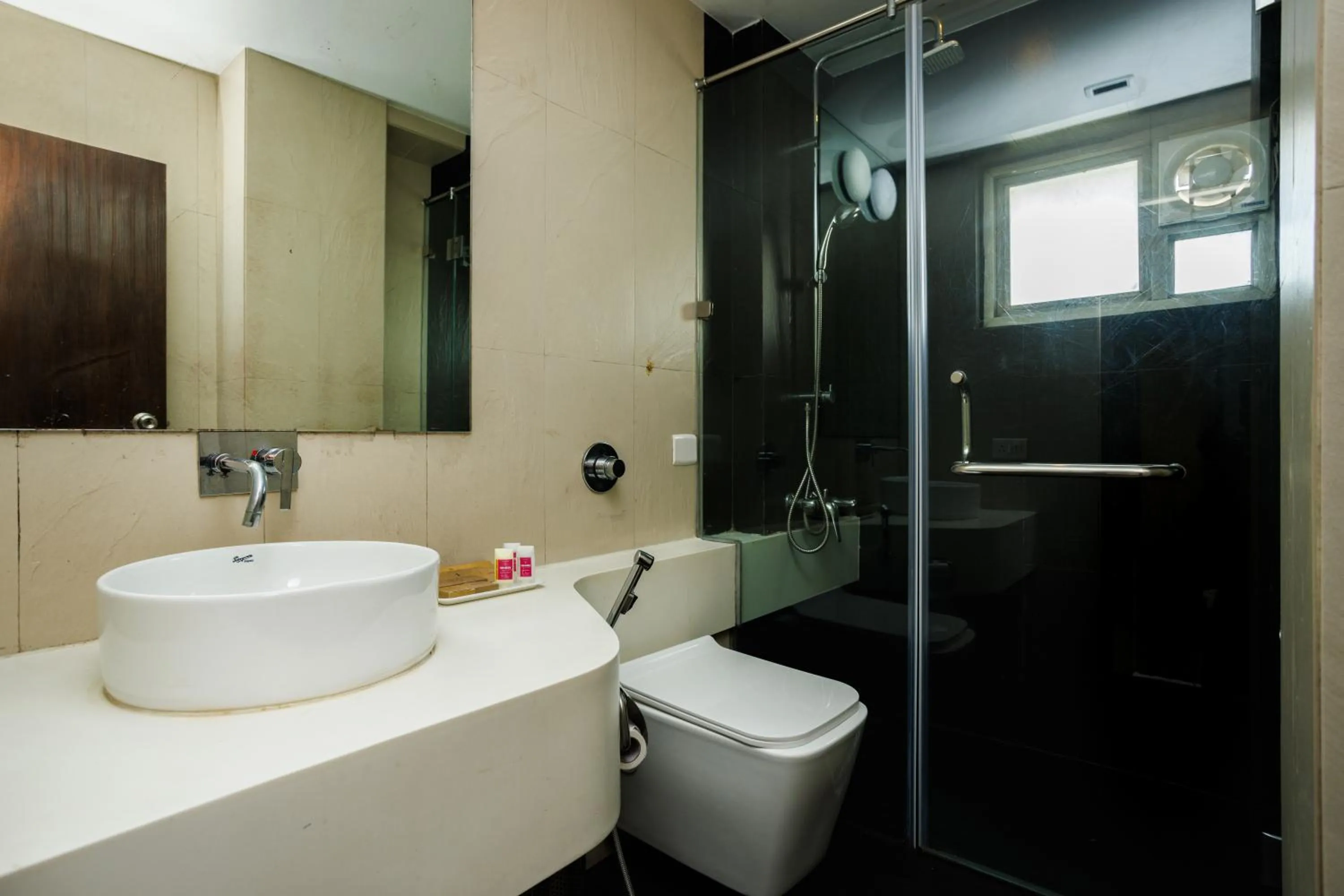 Toilet in Nexstay Asma Tower