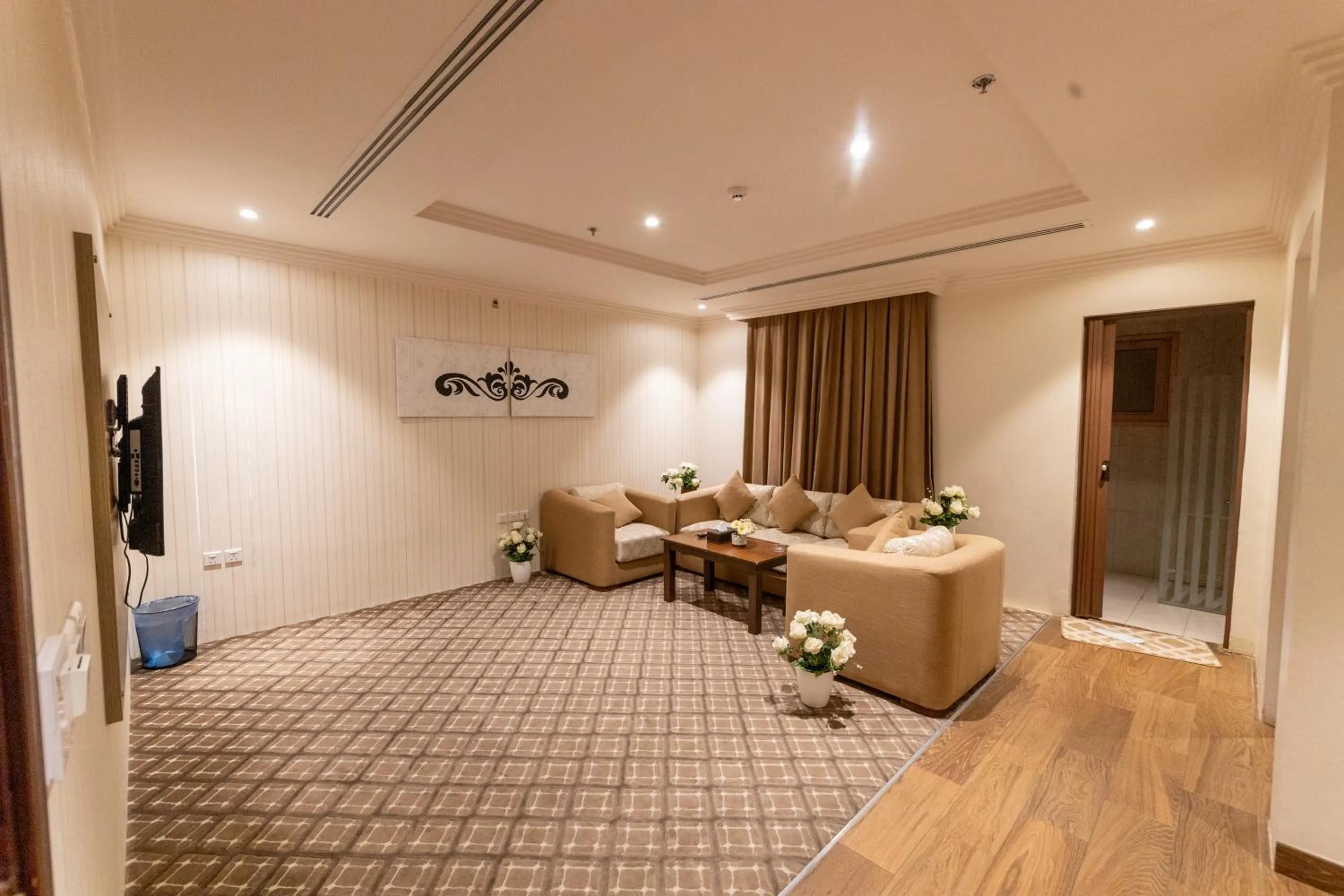 TV and multimedia in Burj Al Hayat Hotel Suites - Al Olaya