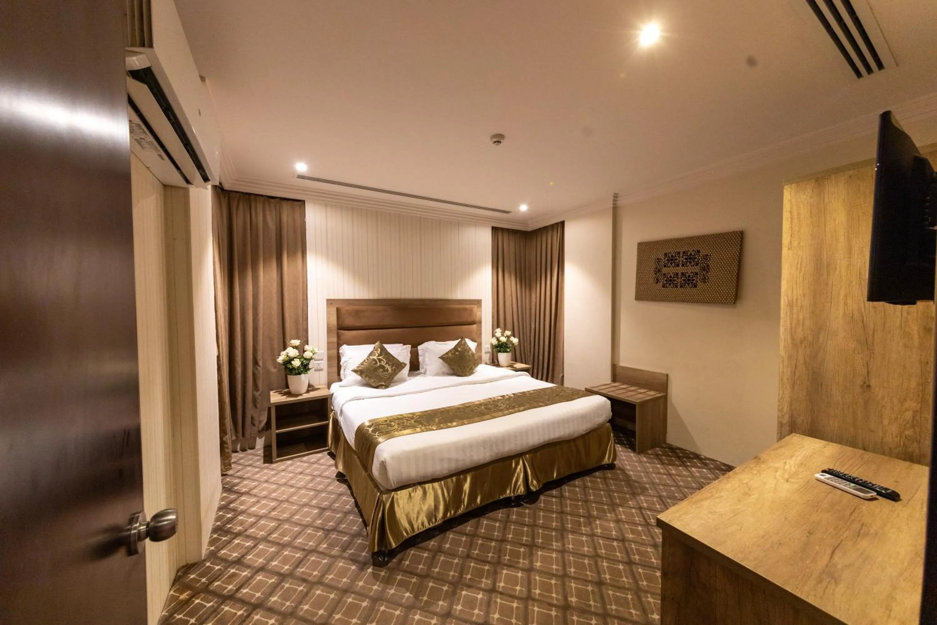 Bed in Burj Al Hayat Hotel Suites - Al Olaya