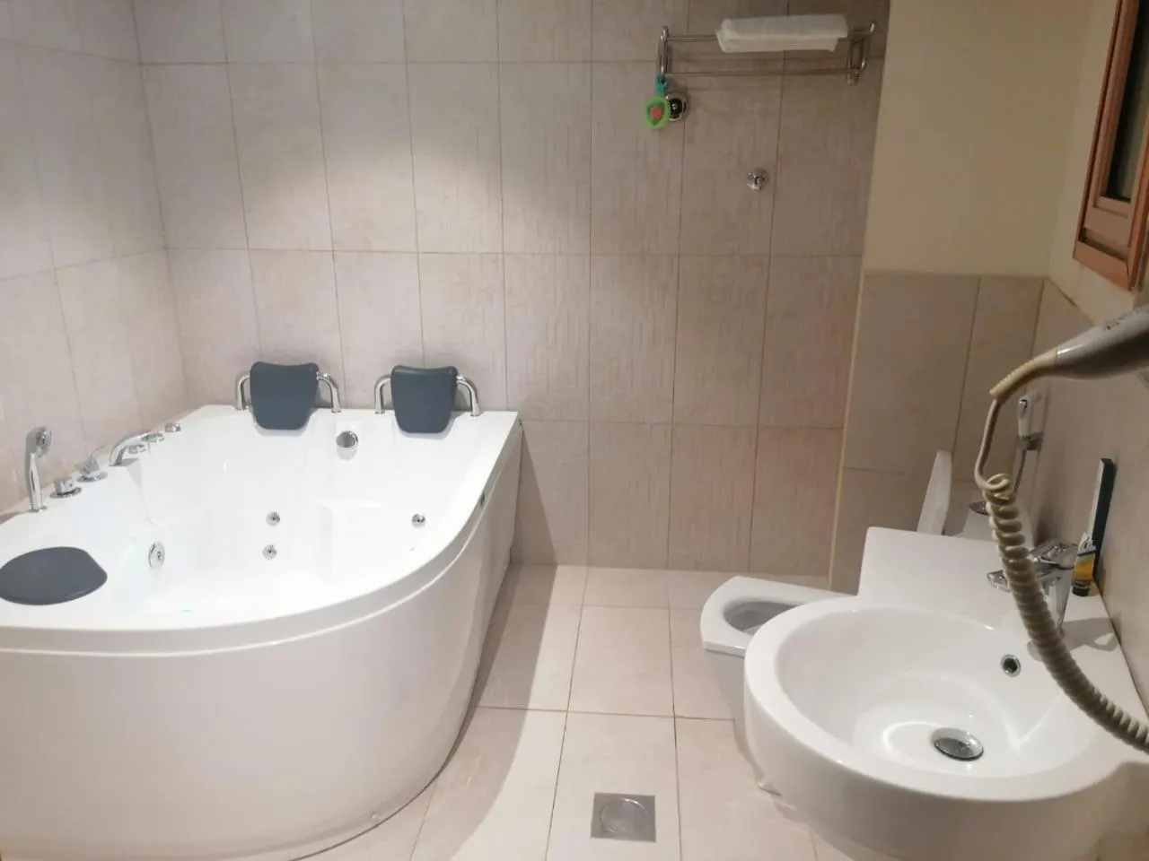 Shower in Burj Al Hayat Hotel Suites - Al Olaya