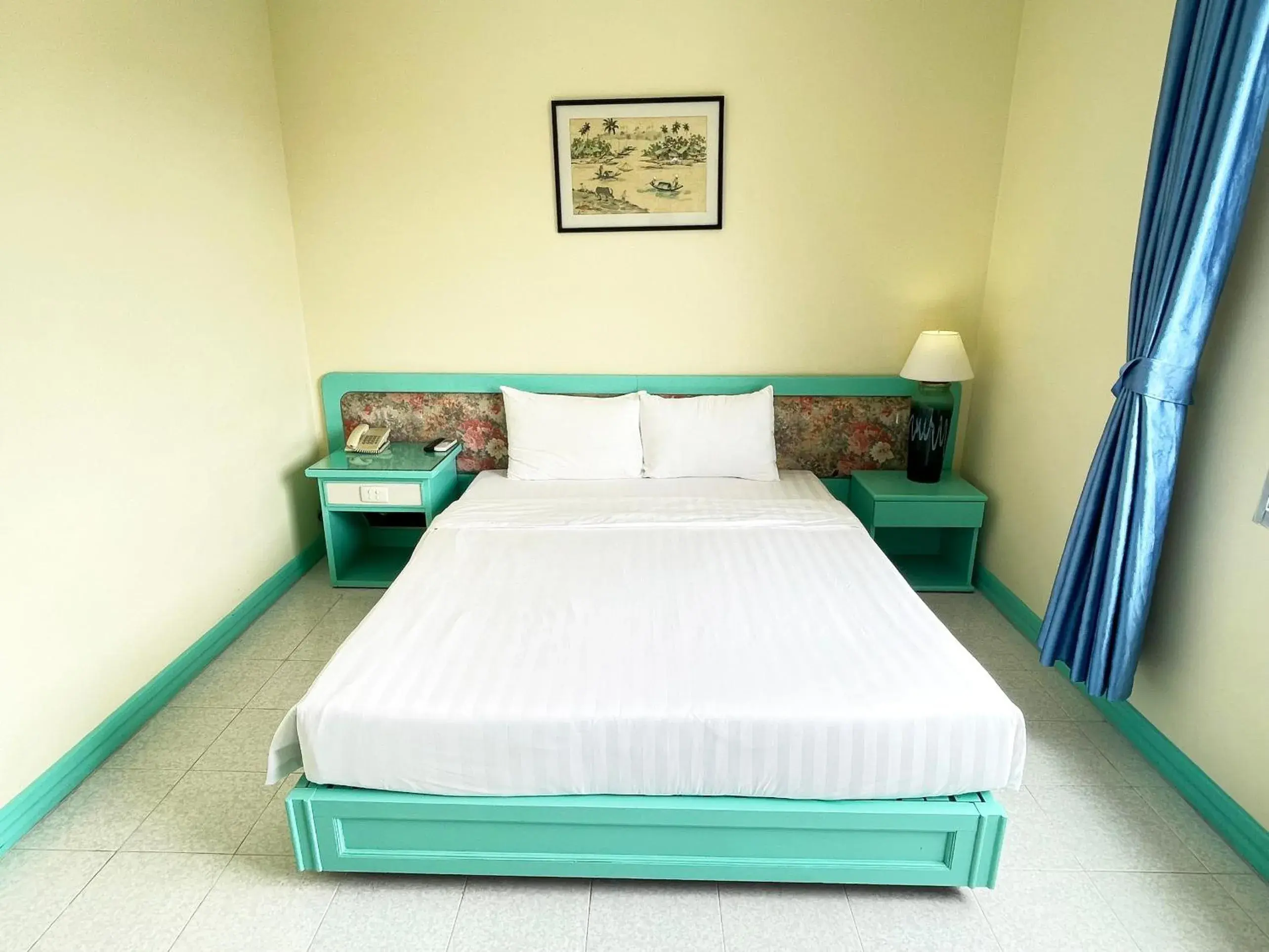 Bed in Bat Dat Hotel Bed in Bat Dat Hotel