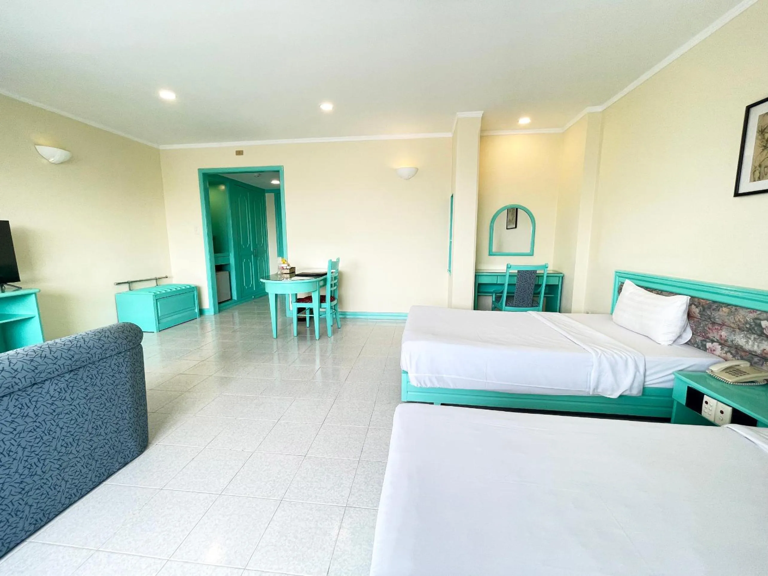 Bed in Bat Dat Hotel