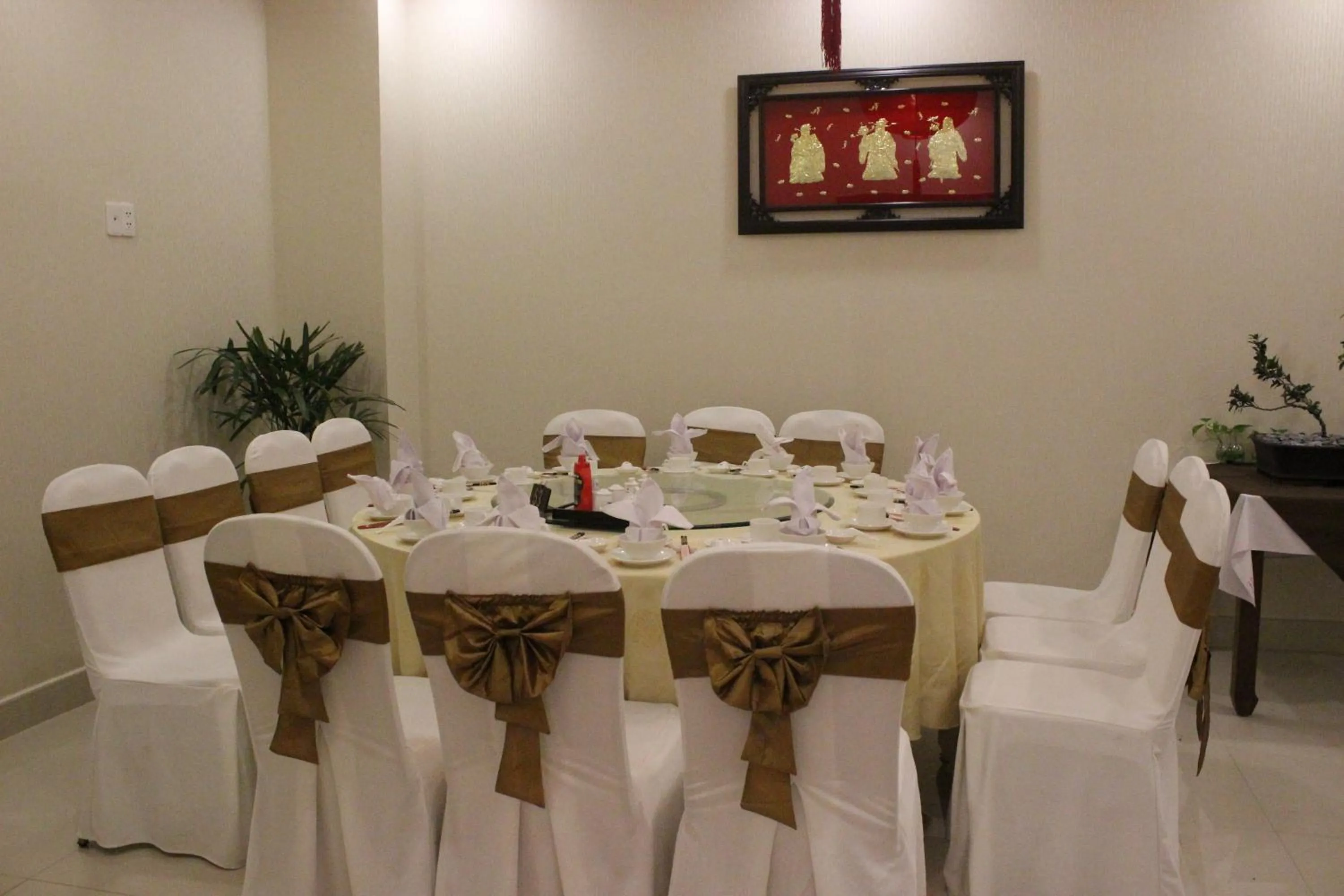 Thien Hong - Arc En Ciel Hotel