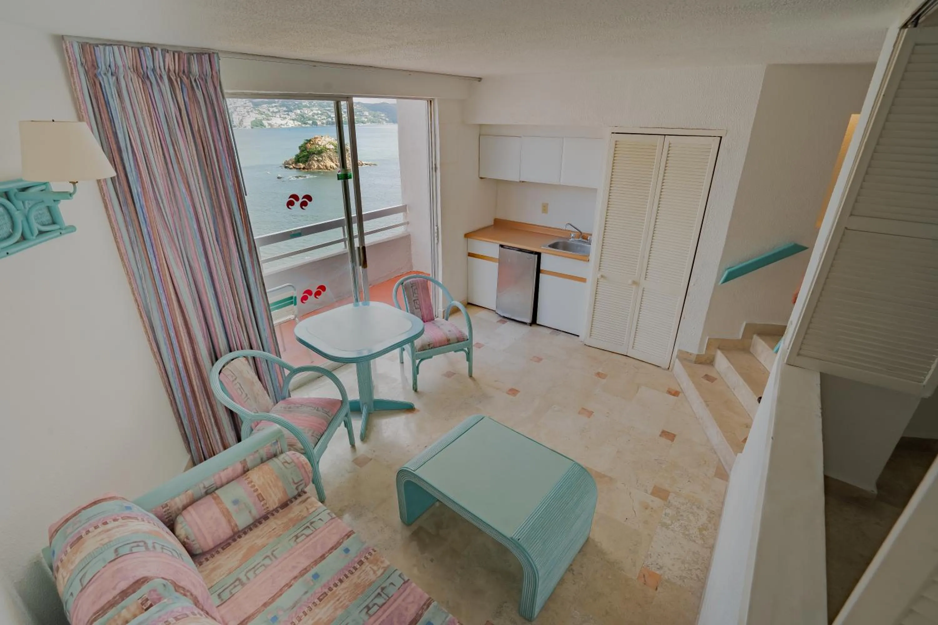 Living room in Playa Suites Acapulco