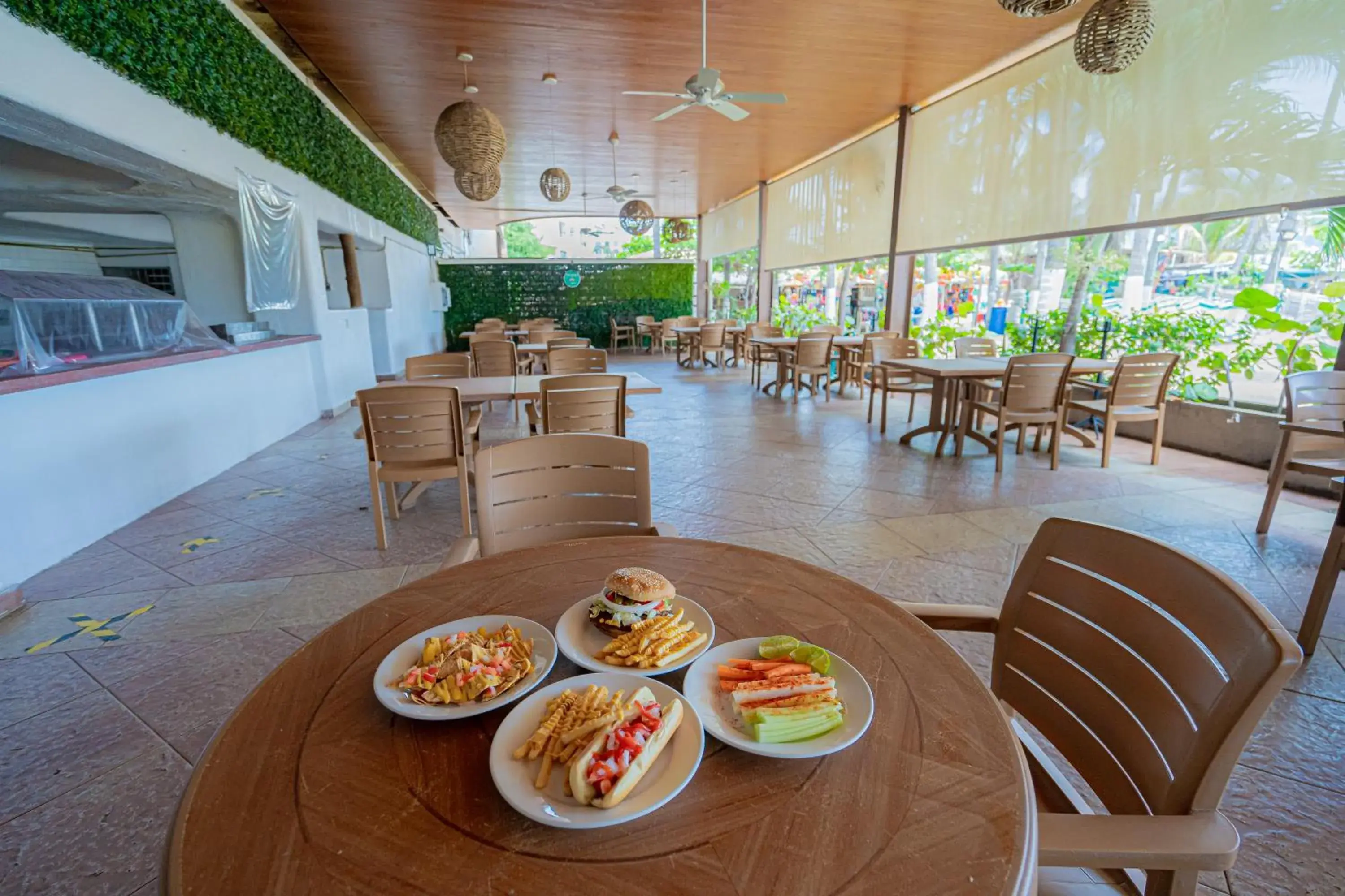 Restaurant/places to eat in Playa Suites Acapulco Restaurant/places to eat in Playa Suites Acapulco
