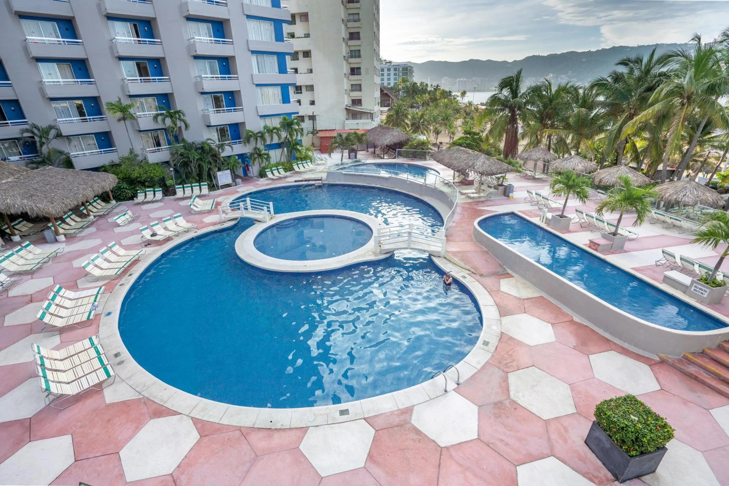Pool view in Playa Suites Acapulco