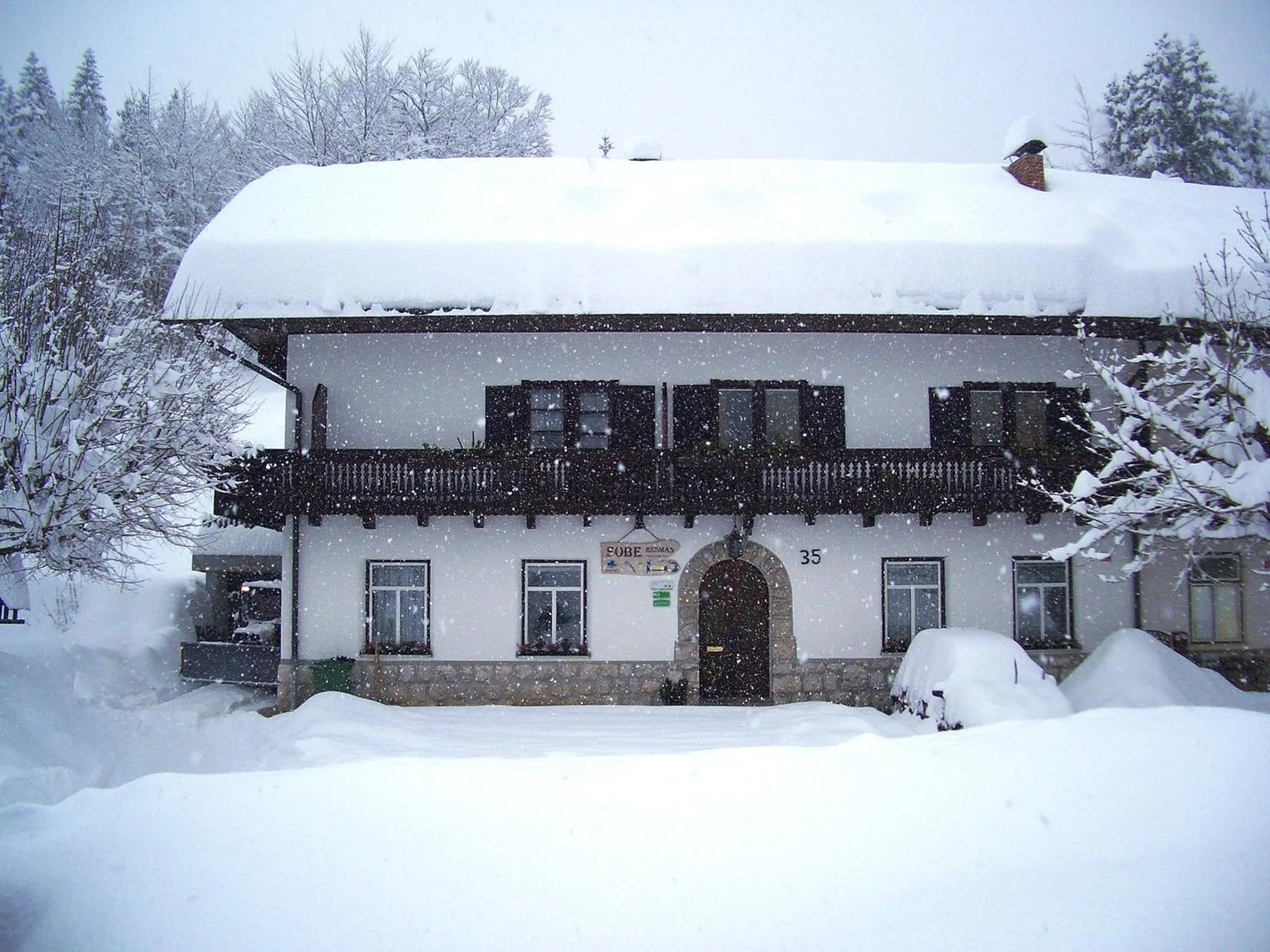 Facade/entrance in Accommodation Resman