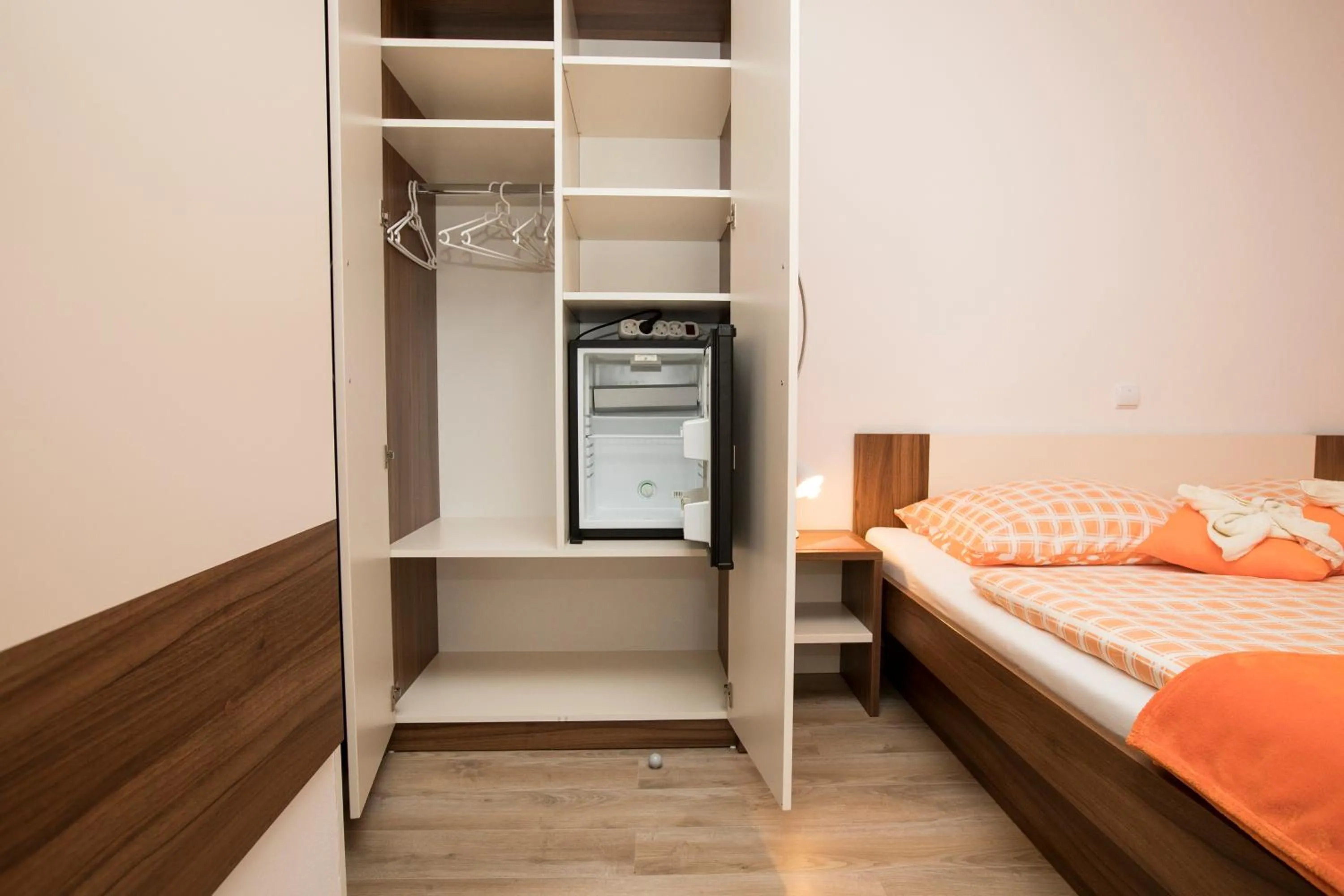 Photo of the whole room, Bed in Accommodation Resman