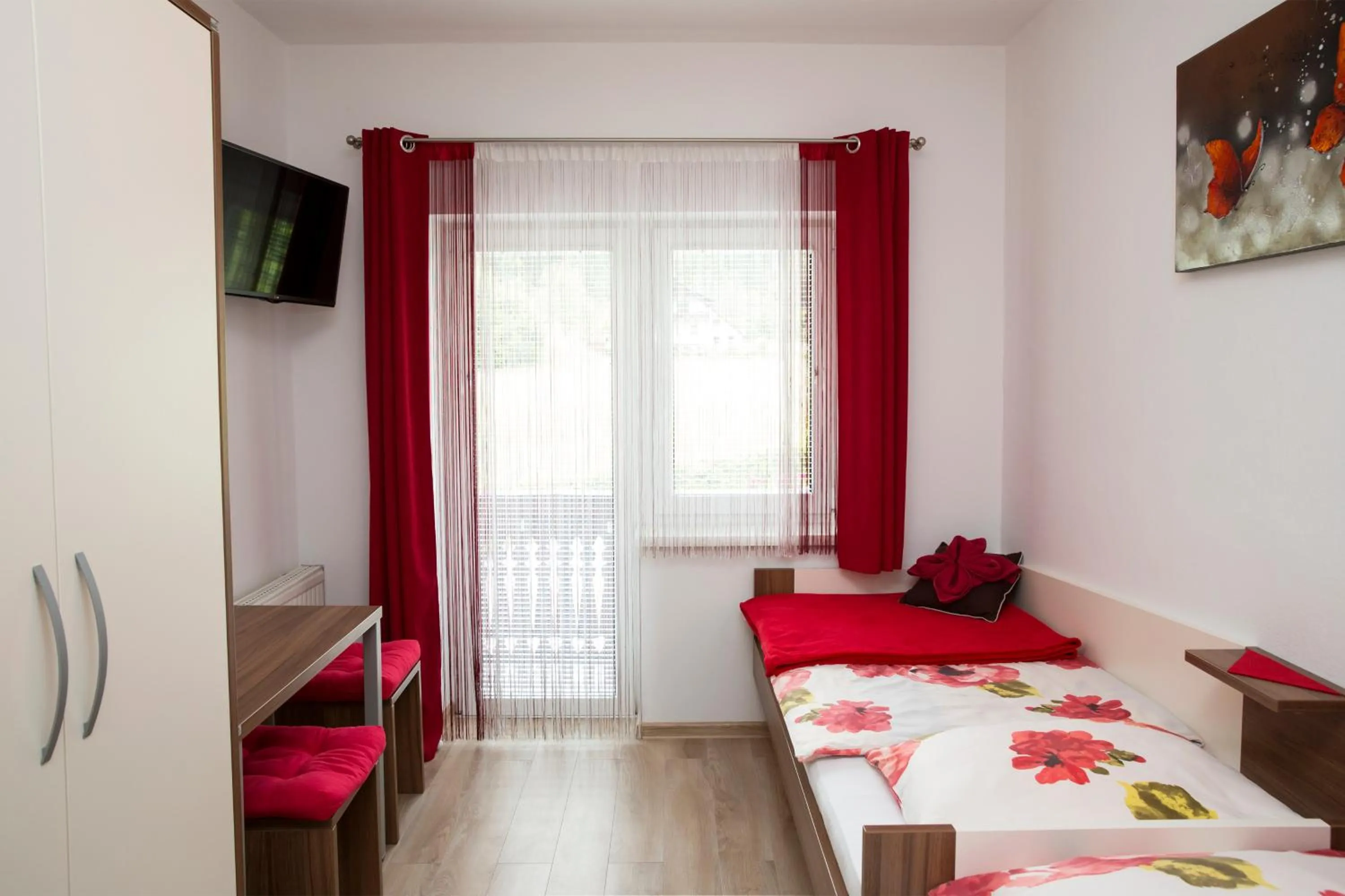 Photo of the whole room, Bed in Accommodation Resman