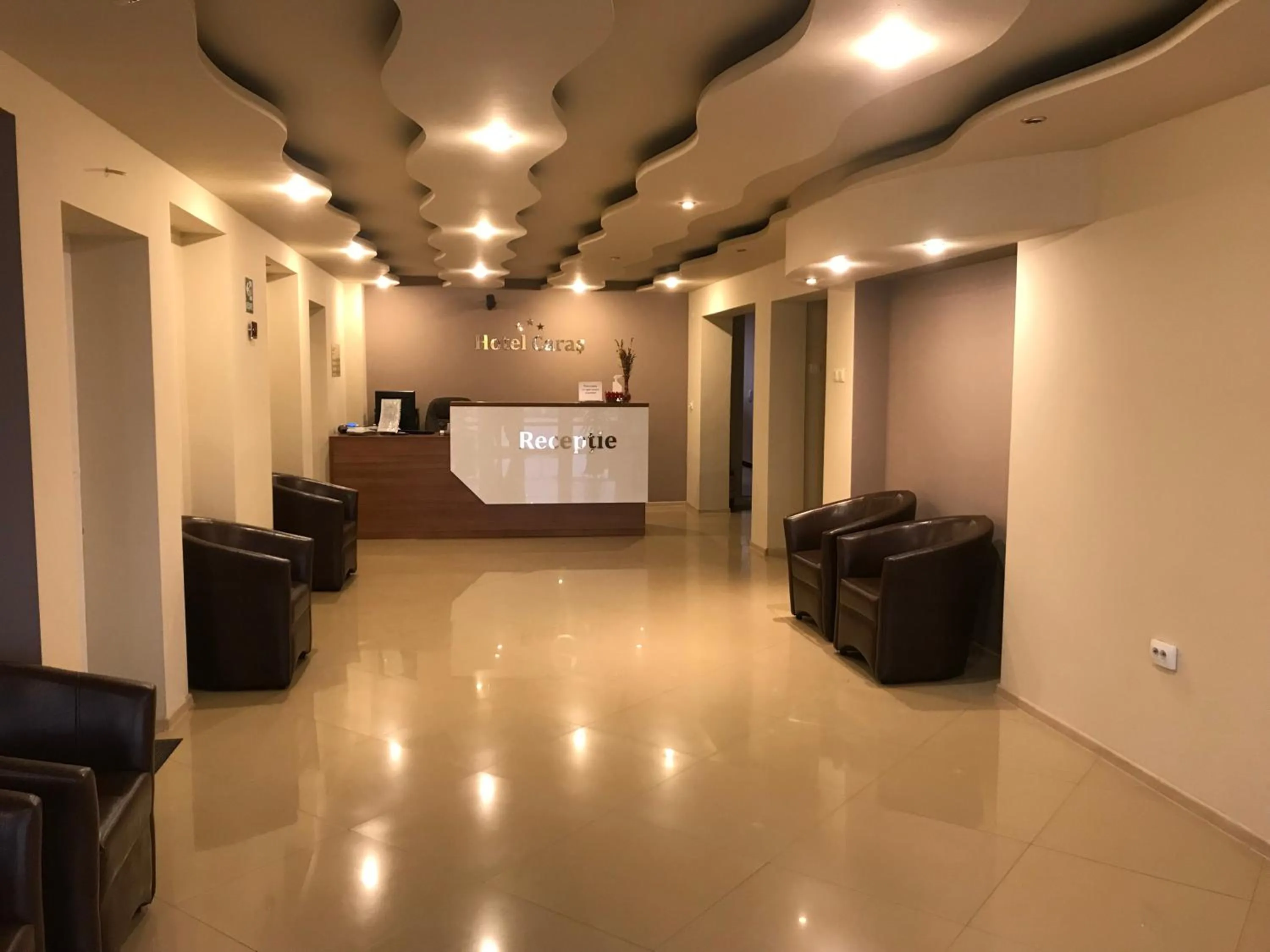 Lobby or reception in Hotel Caras