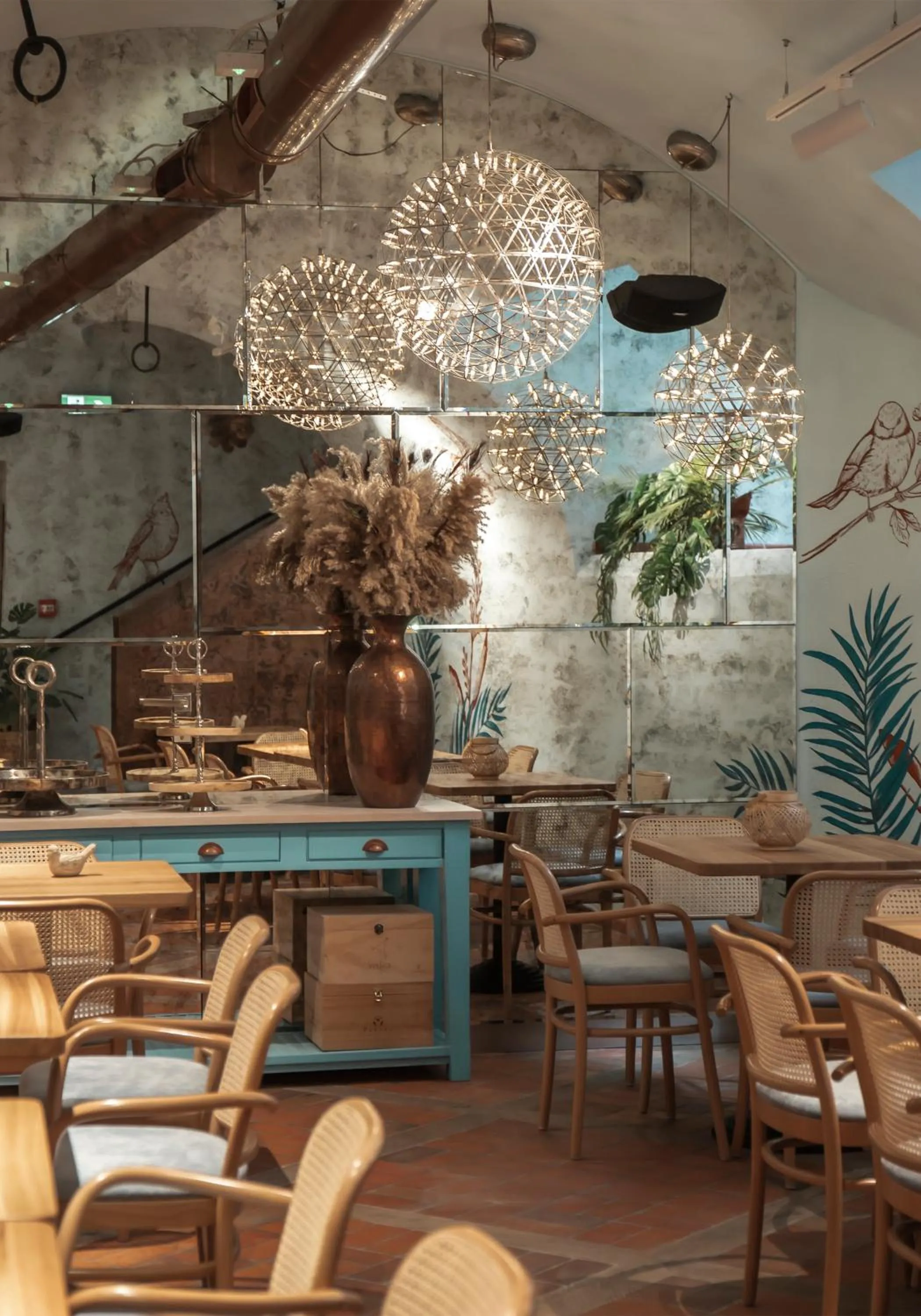 Restaurant/places to eat in Apartamenty Sowa Toruń