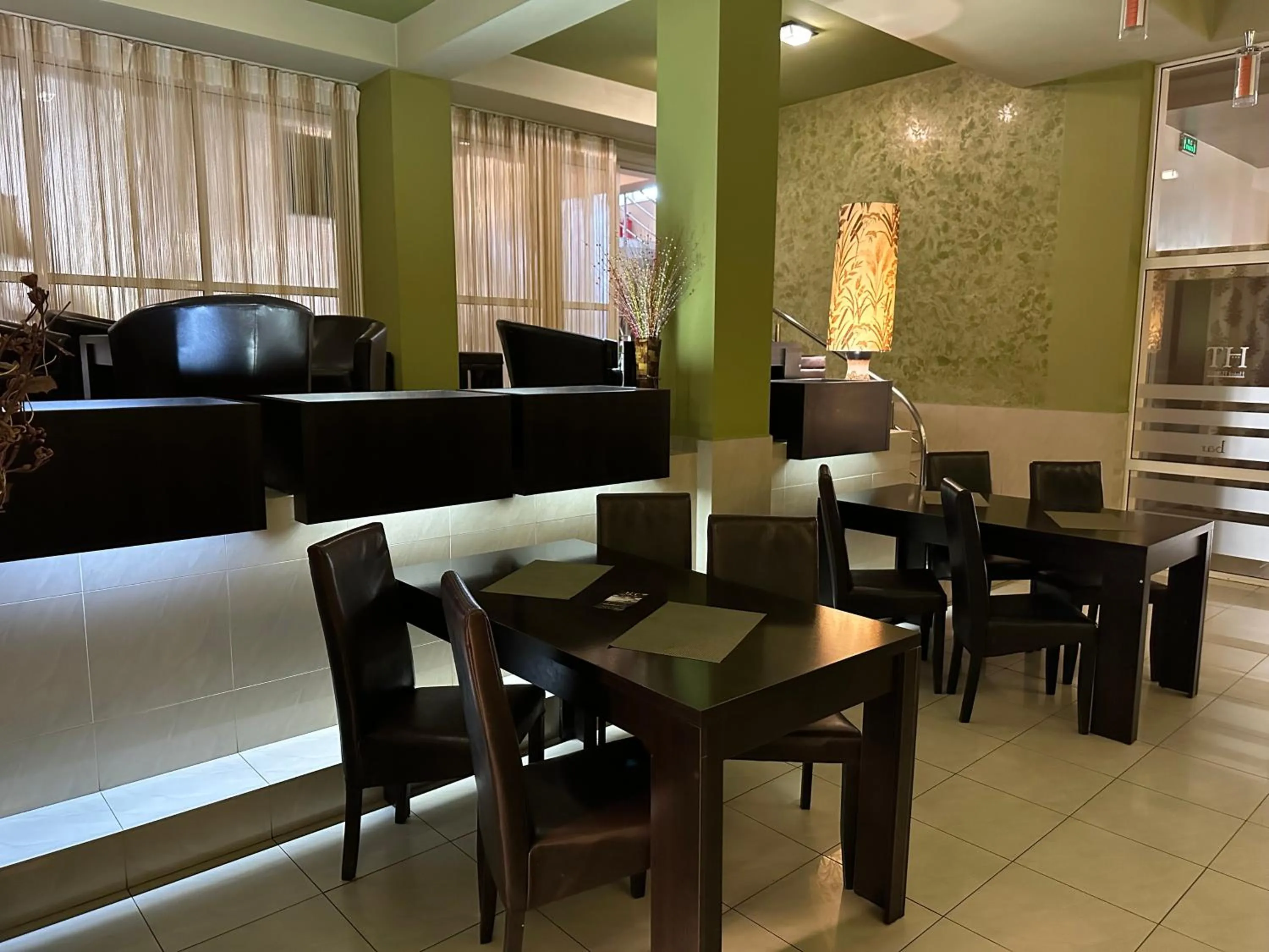 Restaurant/places to eat in Hotel Turist