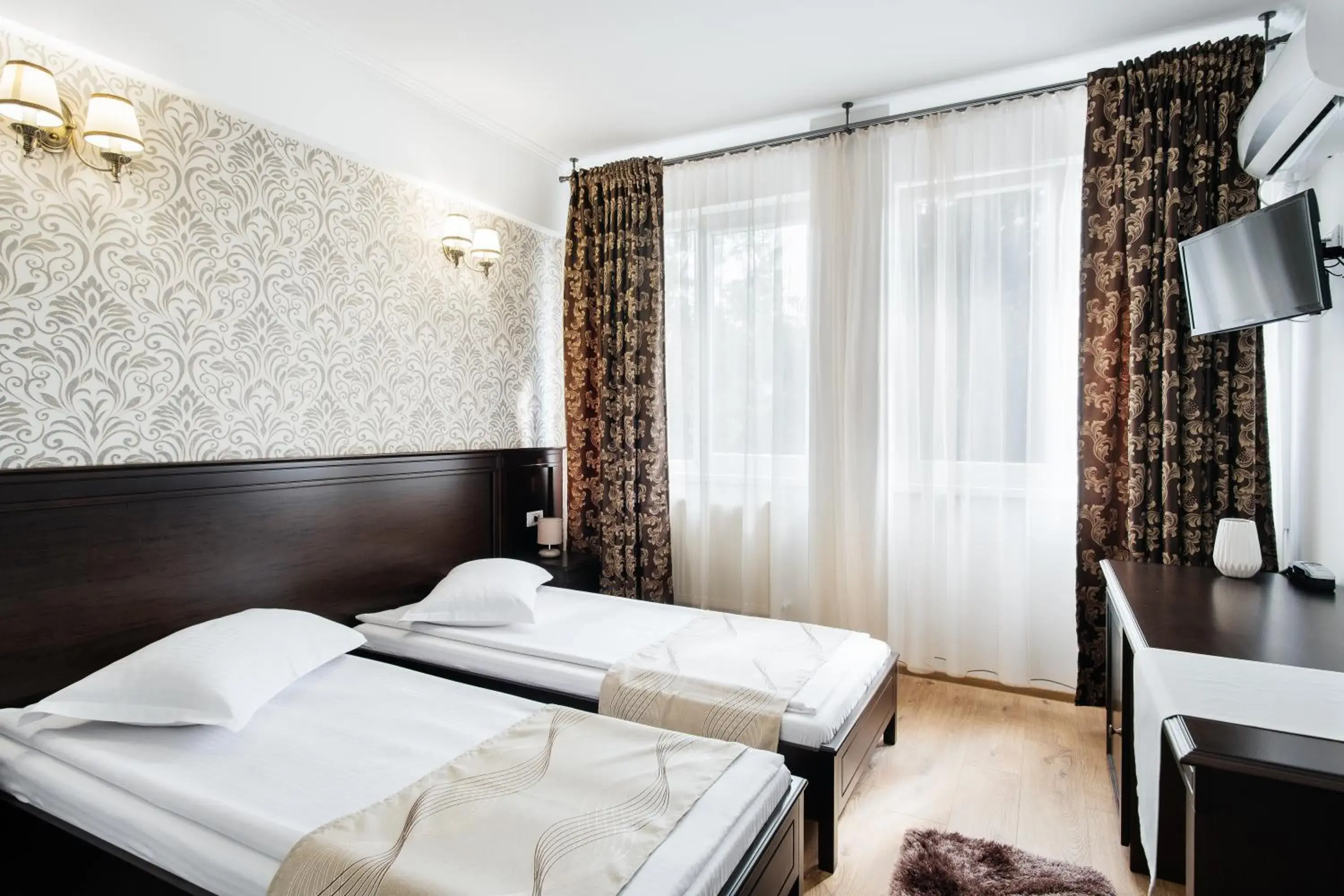 Deluxe Twin Room in Hotel Turist Deluxe Twin Room in Hotel Turist