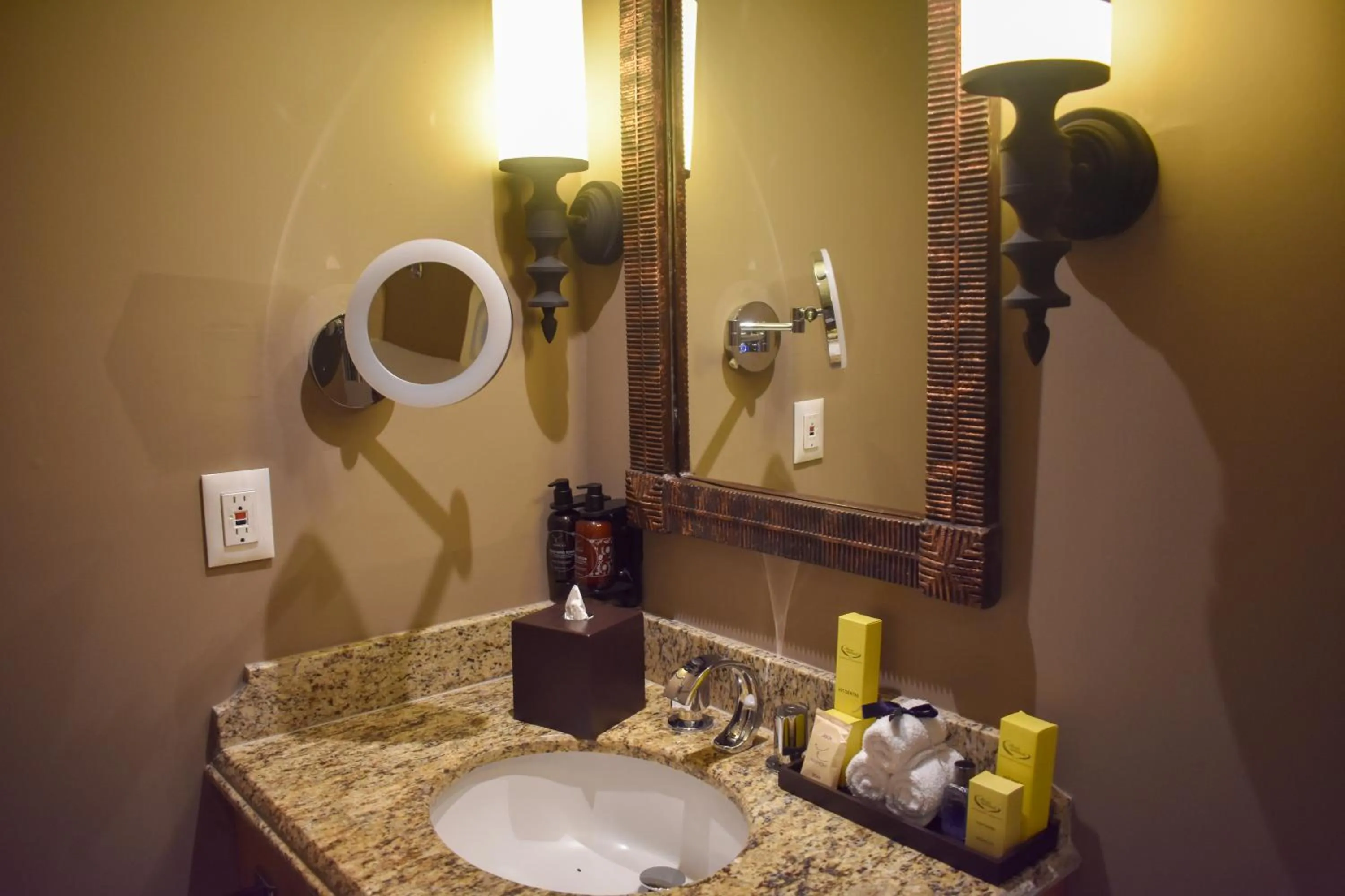 Bathroom in Princess Mundo Imperial Riviera Diamante Acapulco