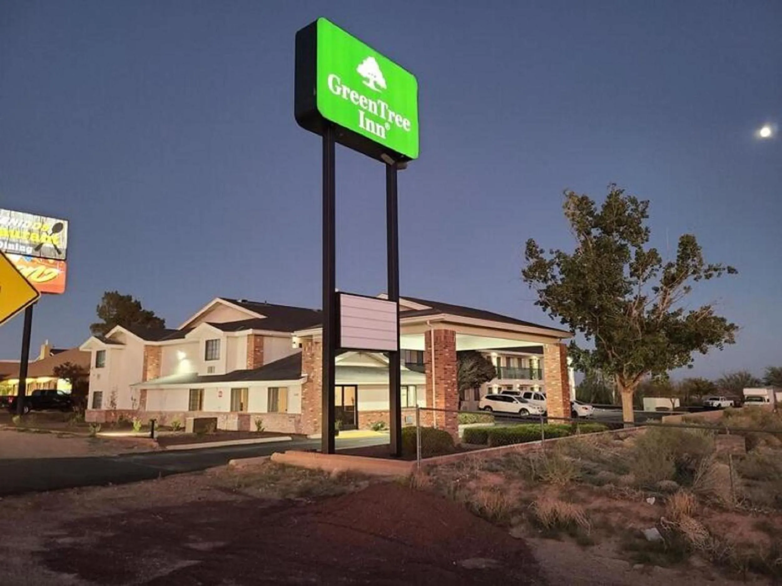 Property building in GreenTree Inn of Holbrook, AZ