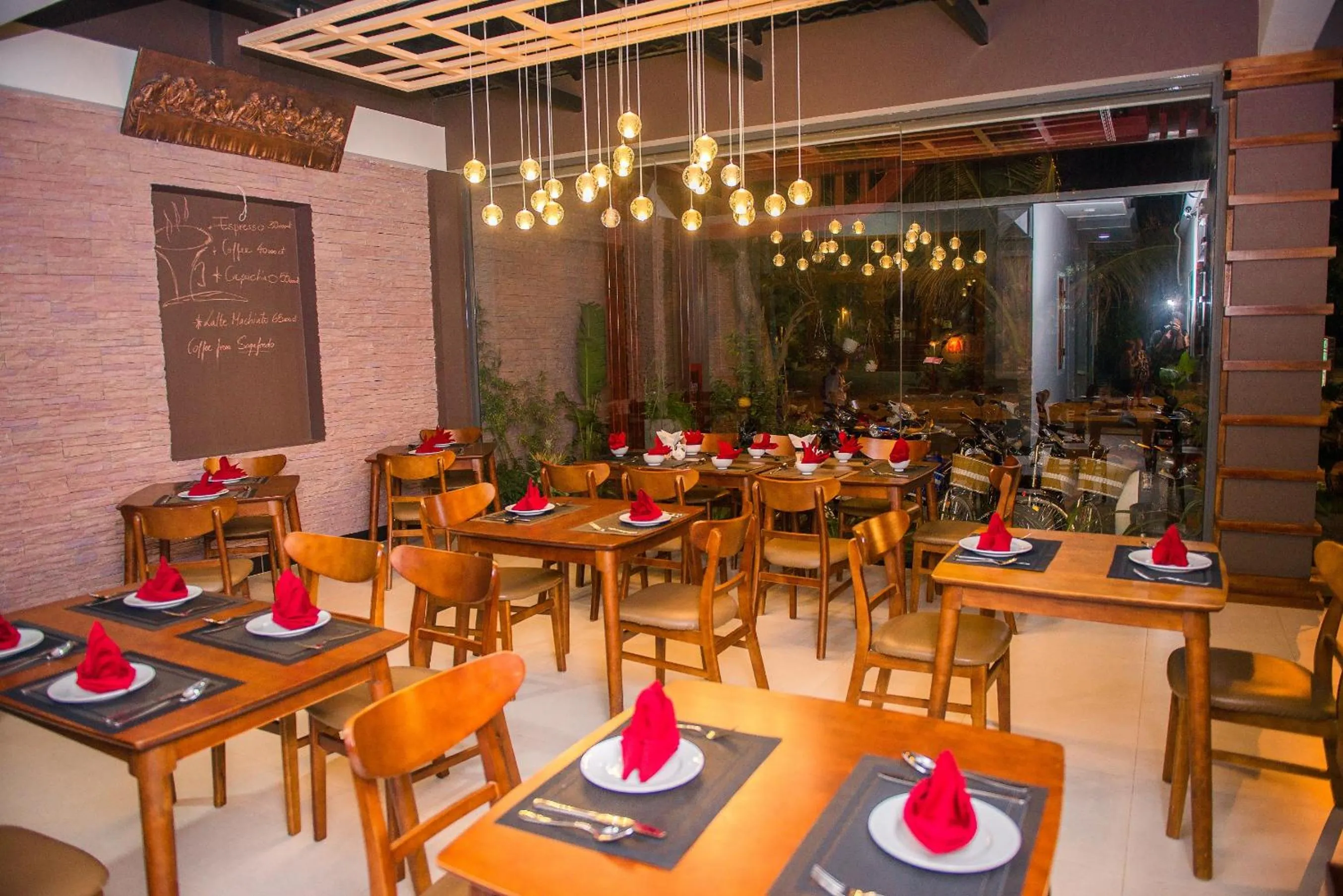 Restaurant/places to eat in ViVa Resort Mui Ne