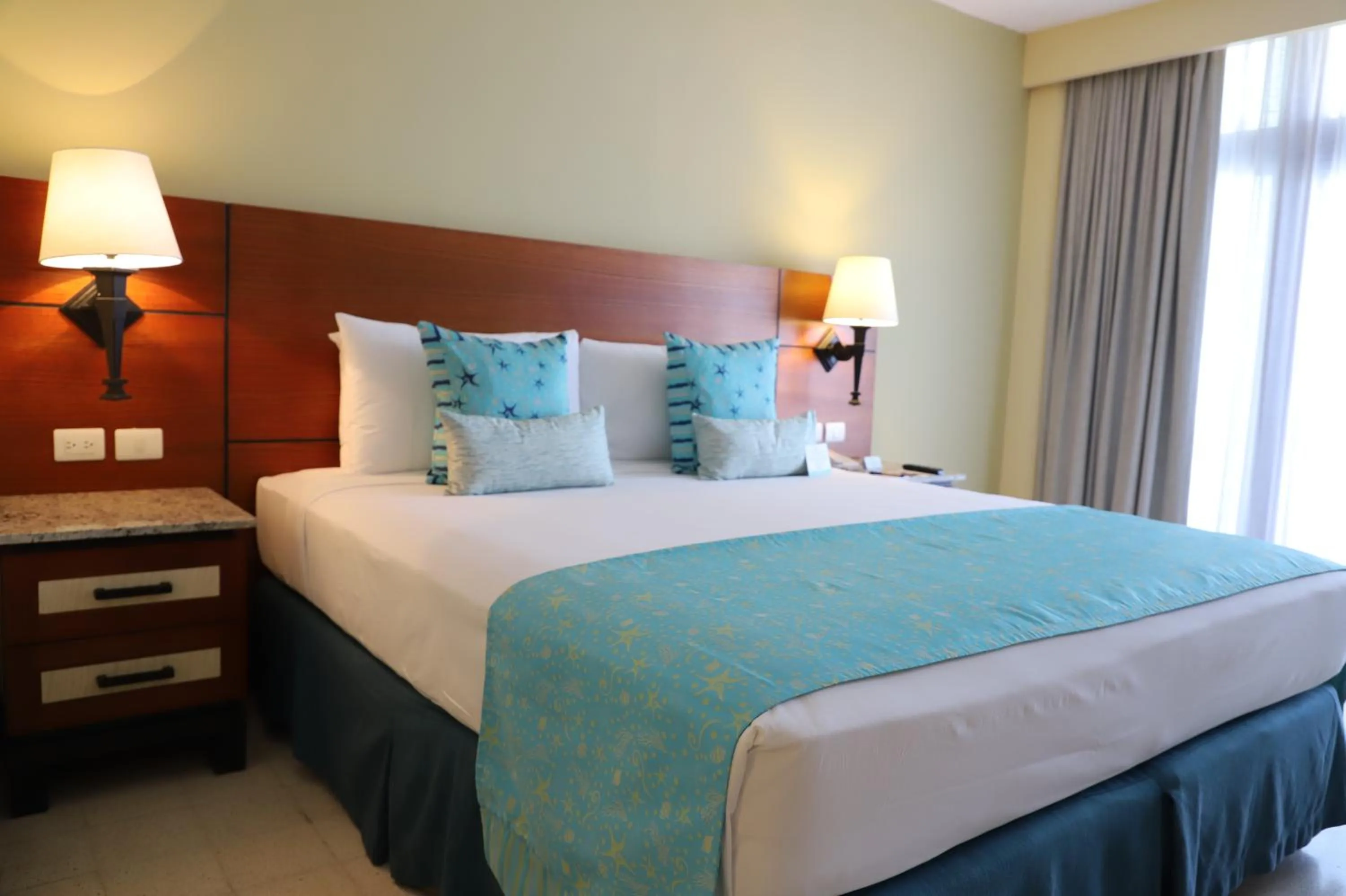 Bed in Pierre Mundo Imperial Riviera Diamante Acapulco