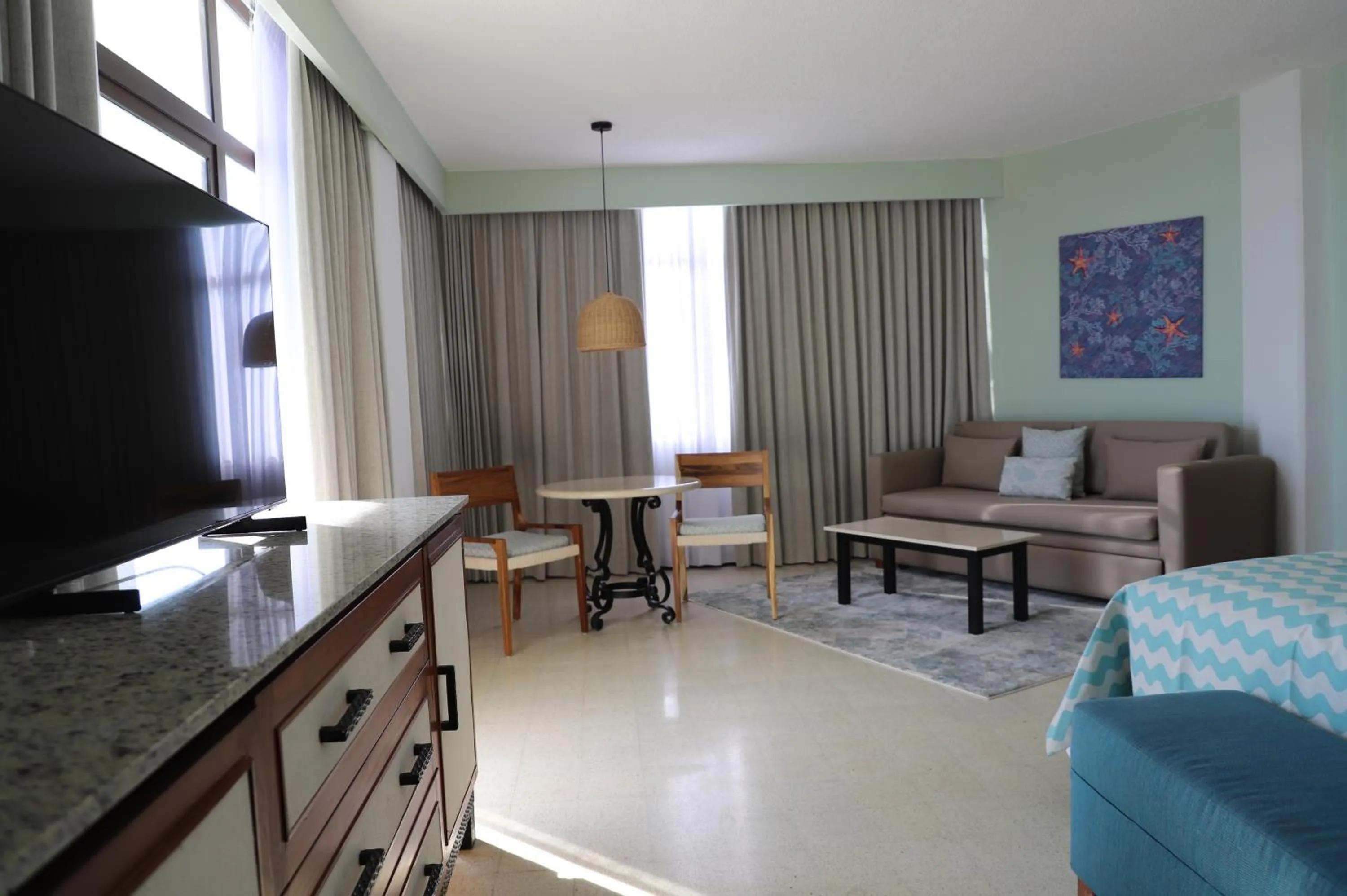 Bed in Pierre Mundo Imperial Riviera Diamante Acapulco