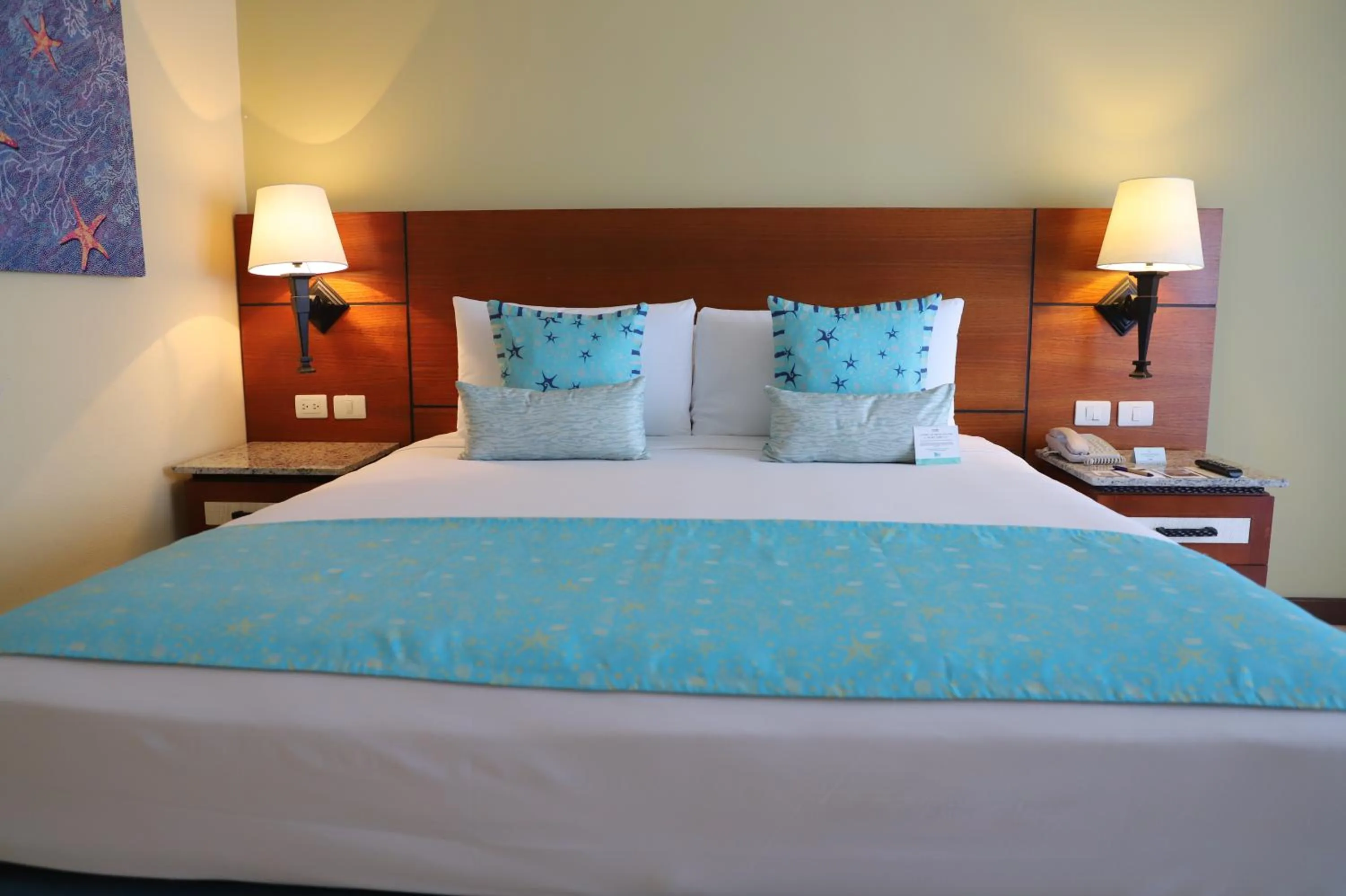 Bed in Pierre Mundo Imperial Riviera Diamante Acapulco