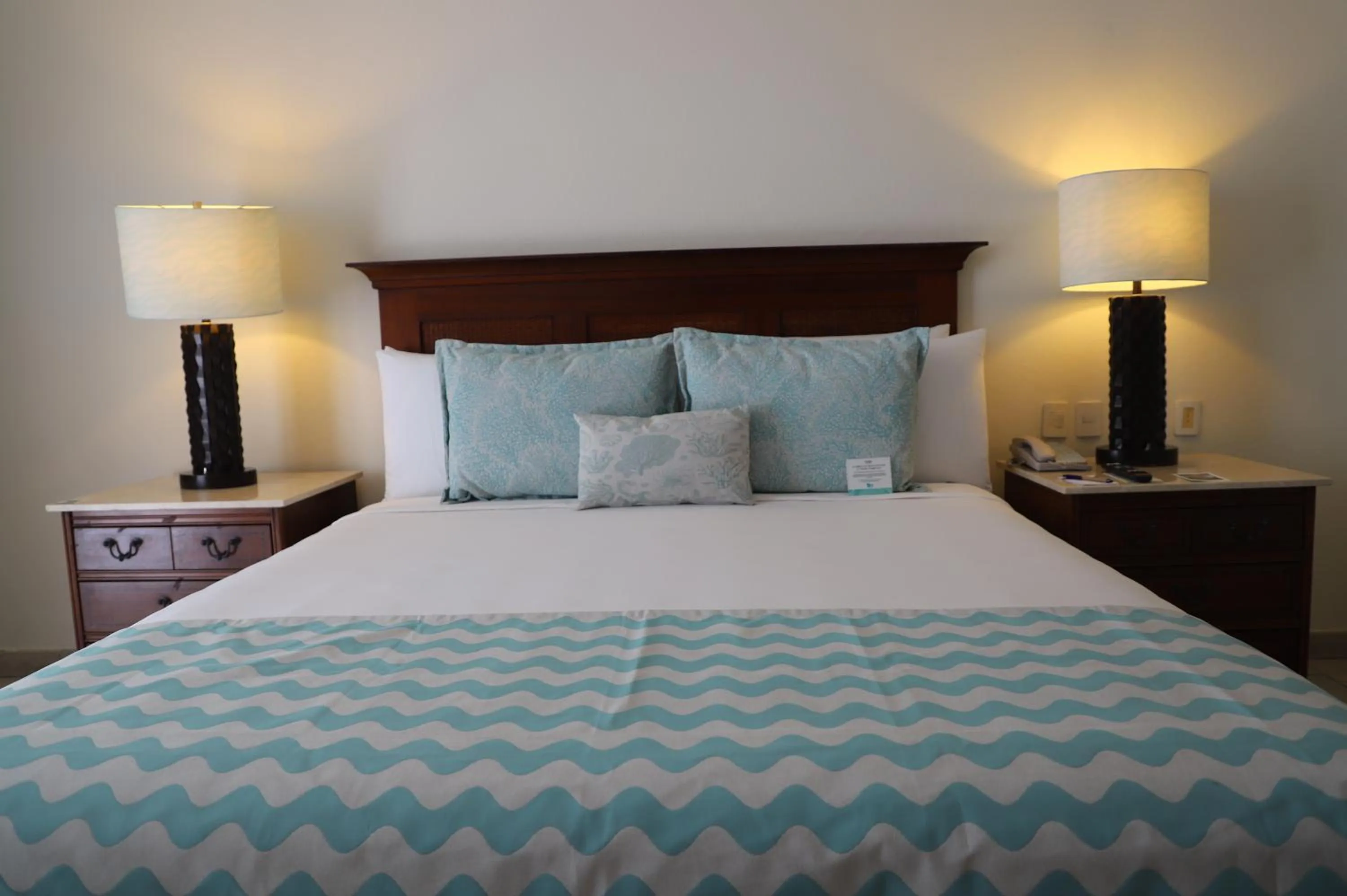 Bed in Pierre Mundo Imperial Riviera Diamante Acapulco