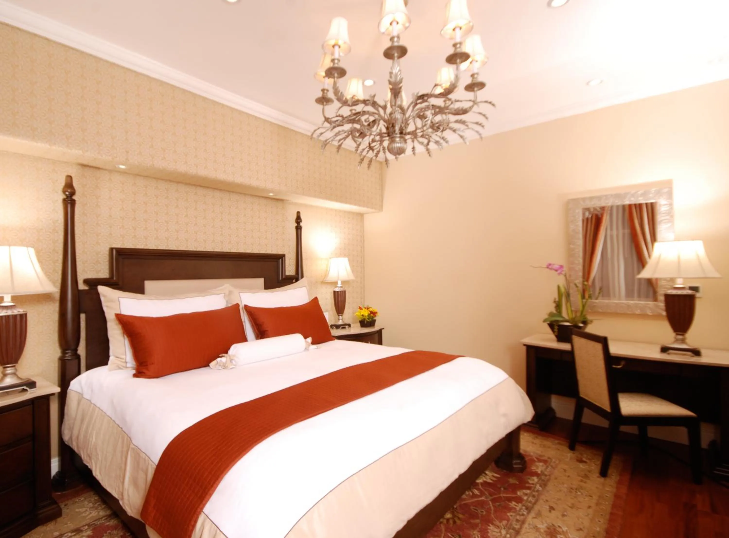 Photo of the whole room, Bed in Hotel Geneve CD de Mexico