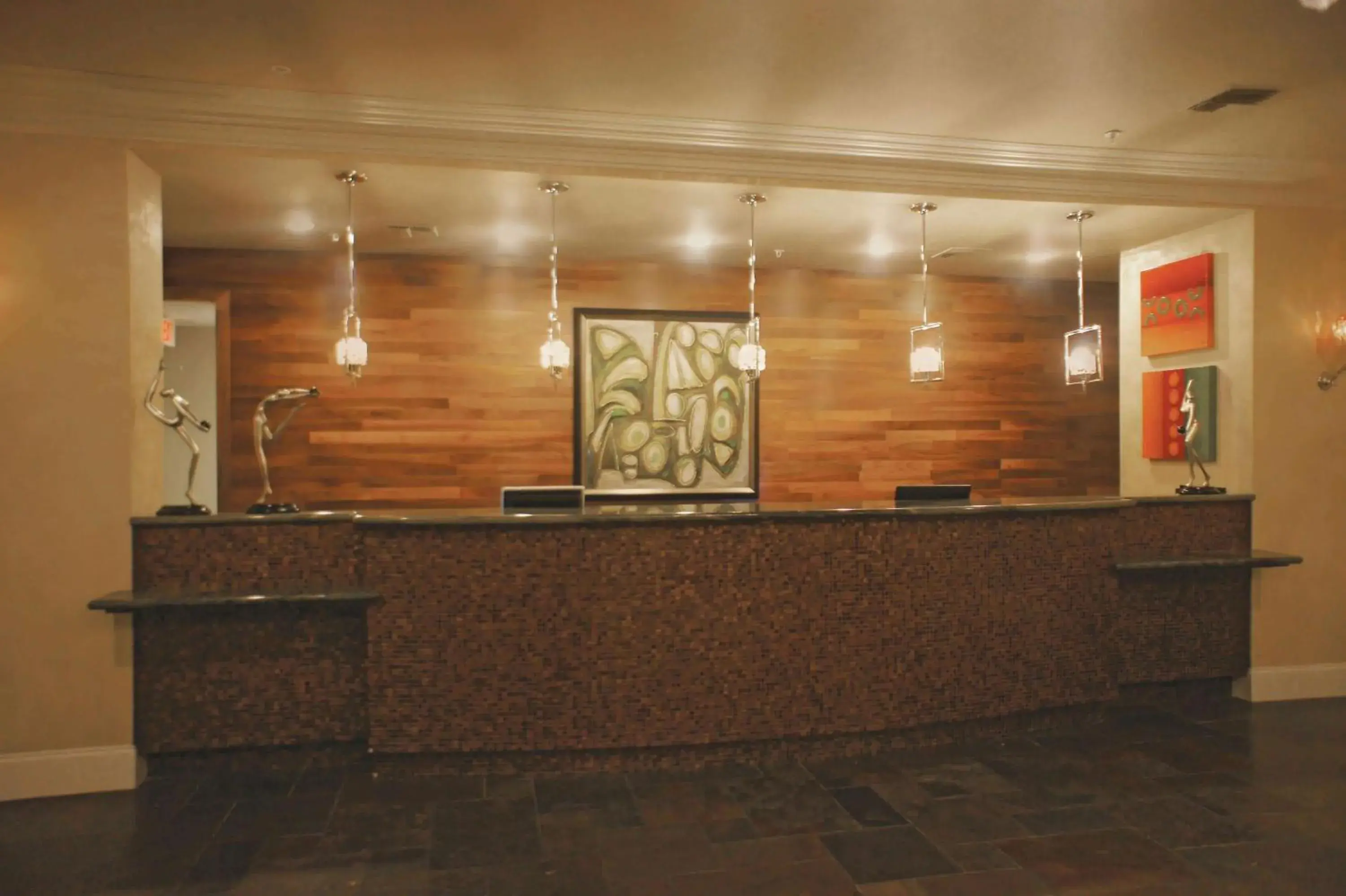 Lobby or reception in La Quinta Inn & Suites by Wyndham Broussard - Lafayette Area Lobby or reception in La Quinta Inn & Suites by Wyndham Broussard - Lafayette Area