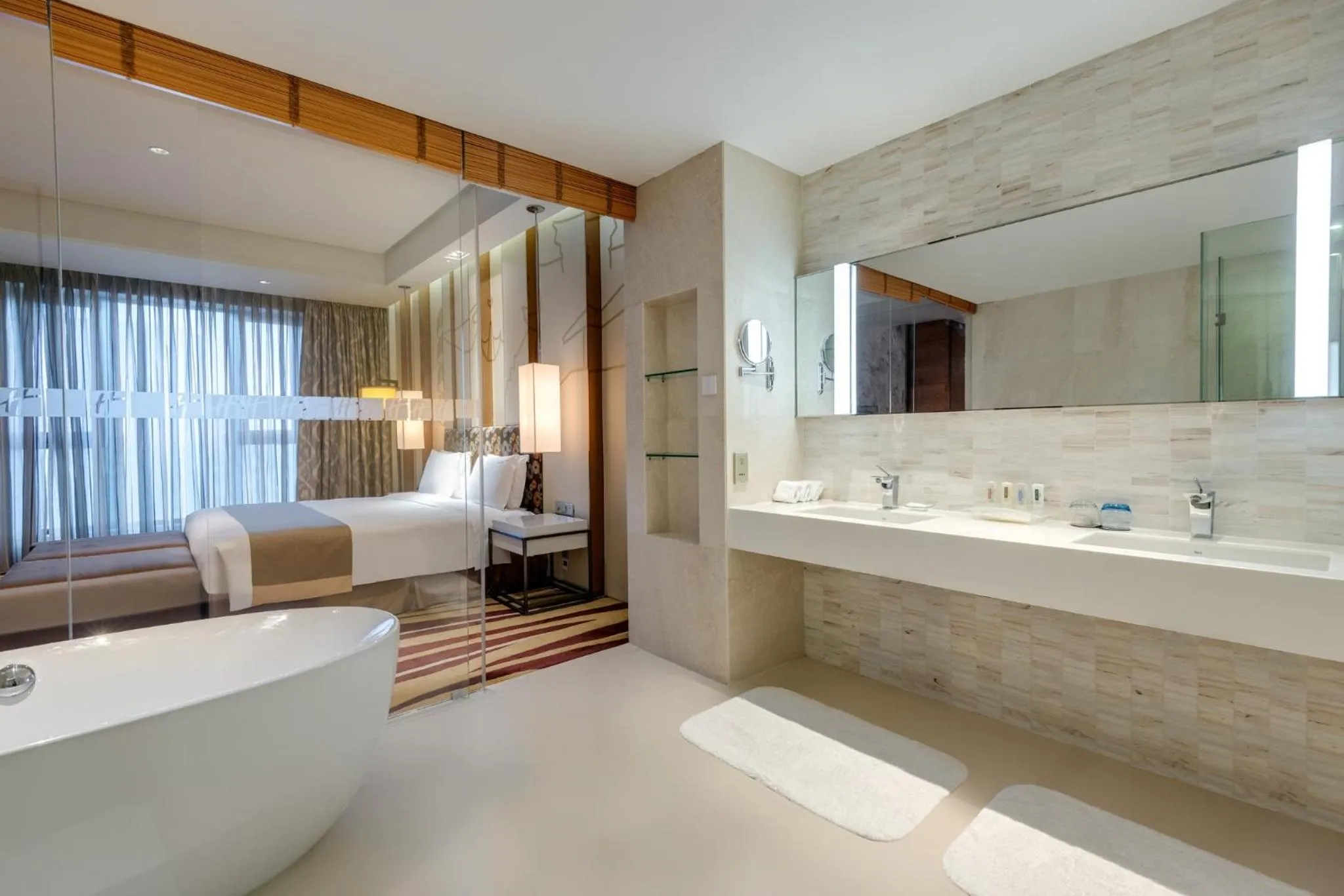 Bedroom, Bed in Holiday Inn Shanghai Hongqiao by IHG - near by Hongqiao Airport & NECC