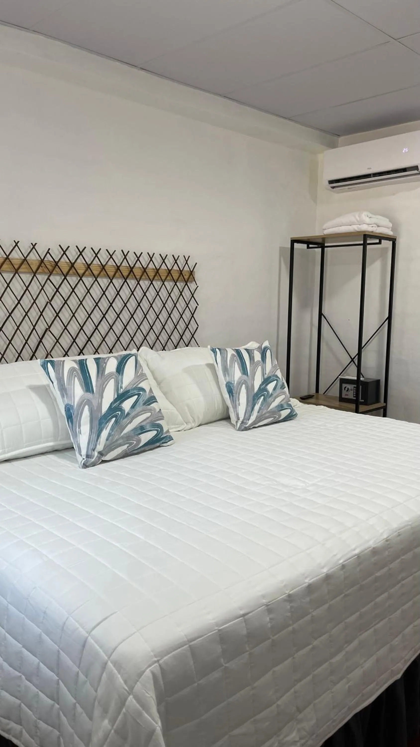 Lali Beach Hotel Boutique