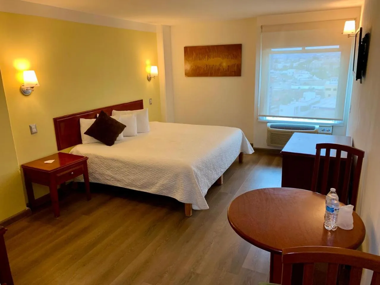 Bed in Hotel Enterprise Inn Poliforum