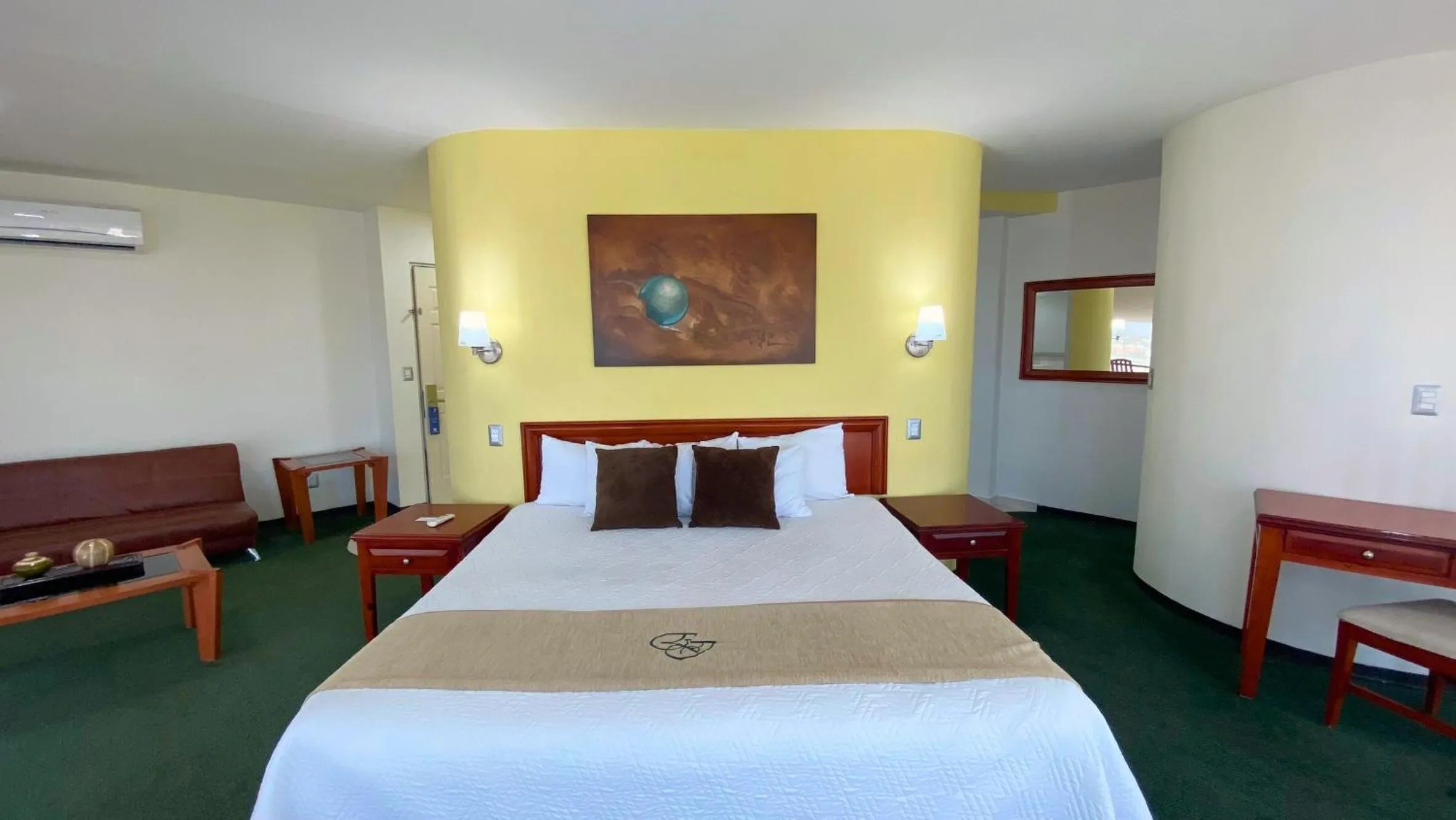 Bed in Hotel Enterprise Inn Poliforum