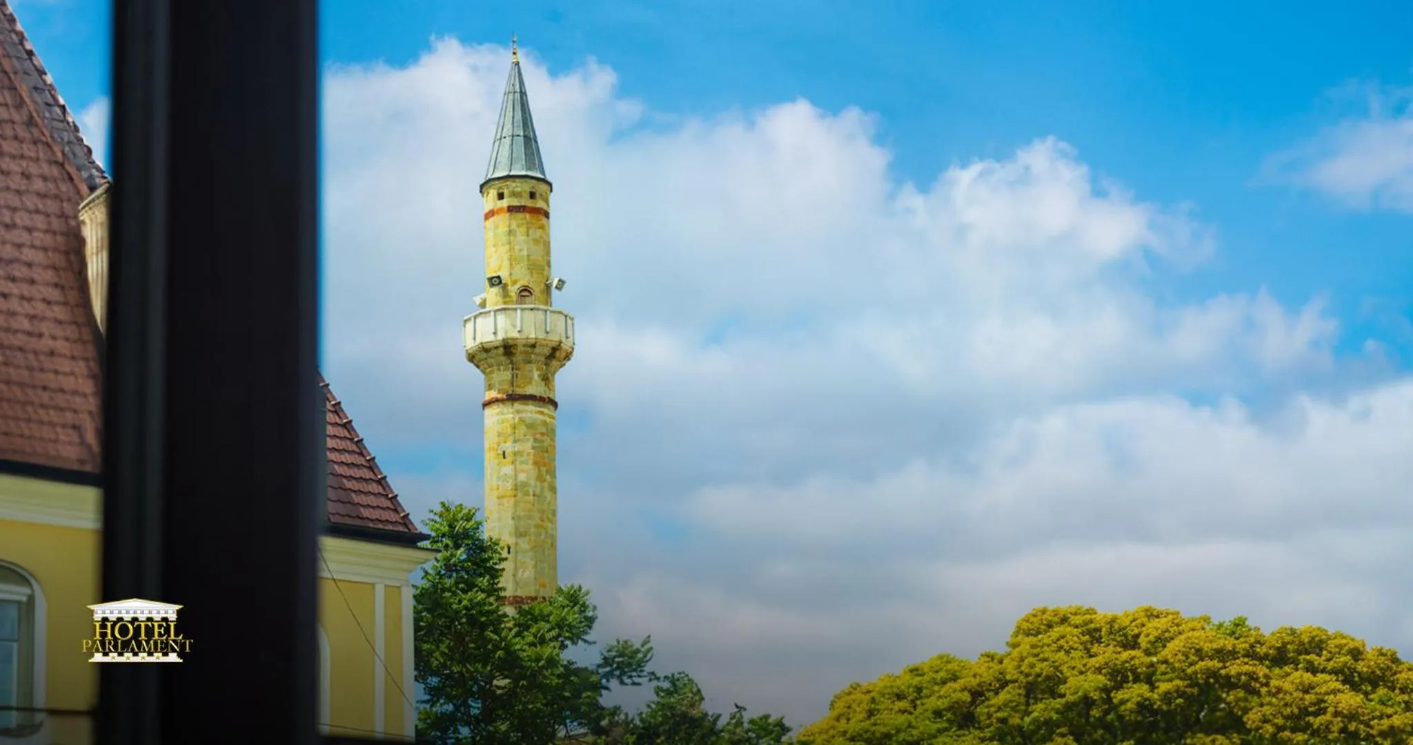 Day in Hotel Parlament