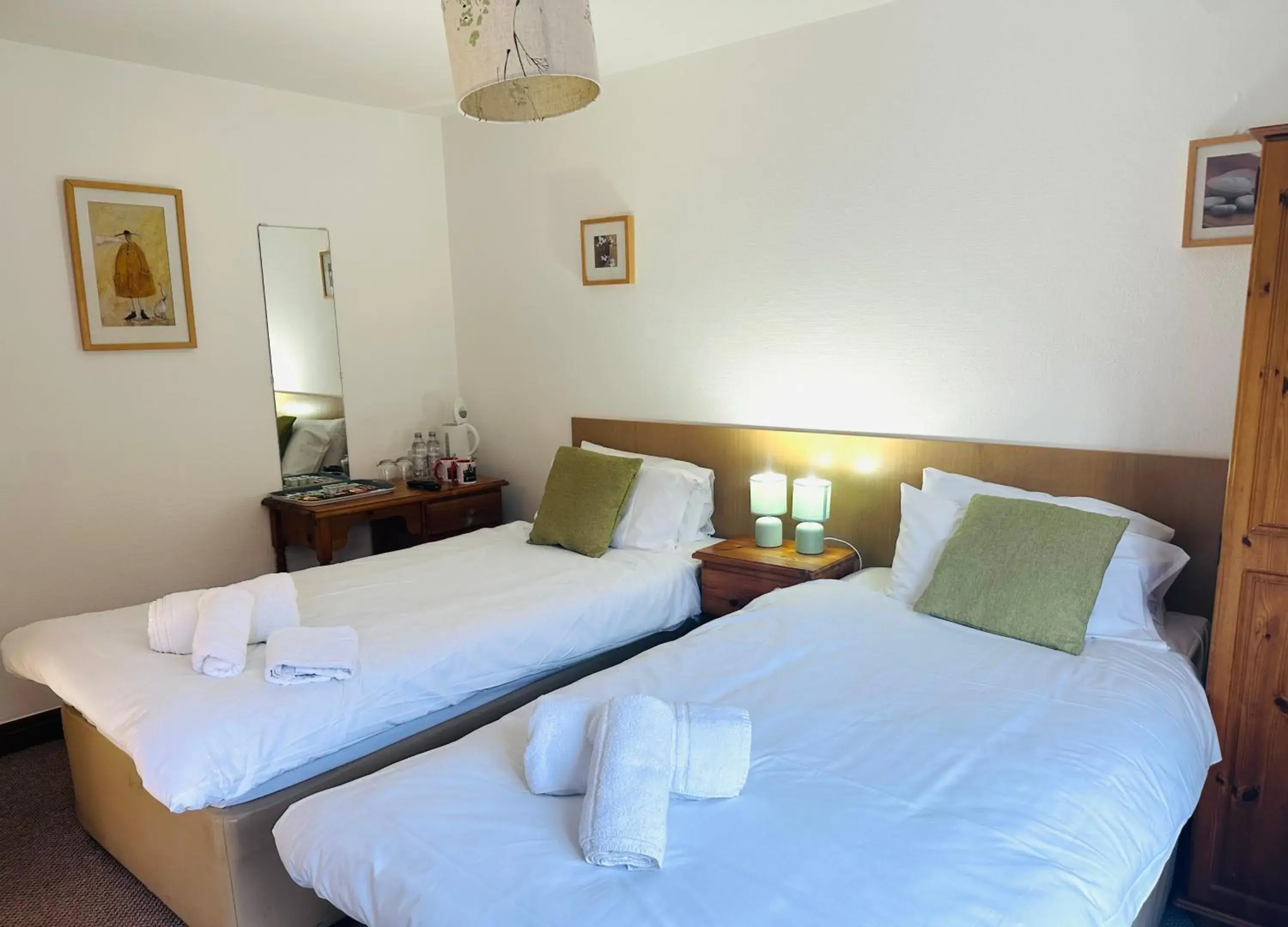 Twin Room in ROYAL OAK Twin Room in ROYAL OAK