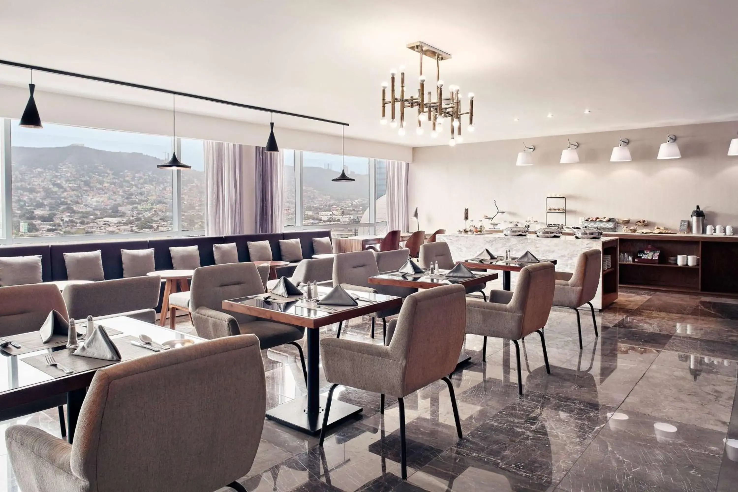 Restaurant/places to eat in Wyndham Monterrey Ambassador Centro Restaurant/places to eat in Wyndham Monterrey Ambassador Centro