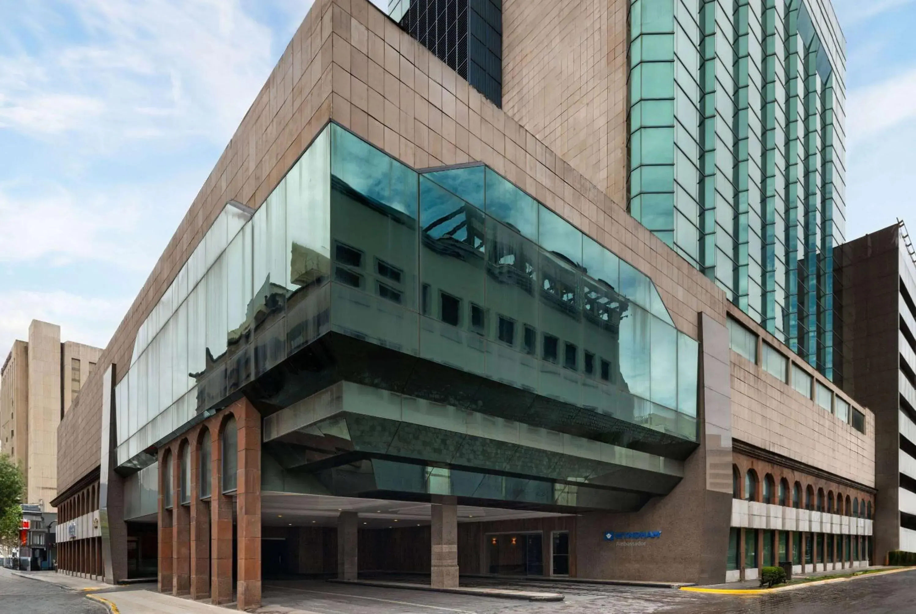 Property building in Wyndham Monterrey Ambassador Centro Property building in Wyndham Monterrey Ambassador Centro