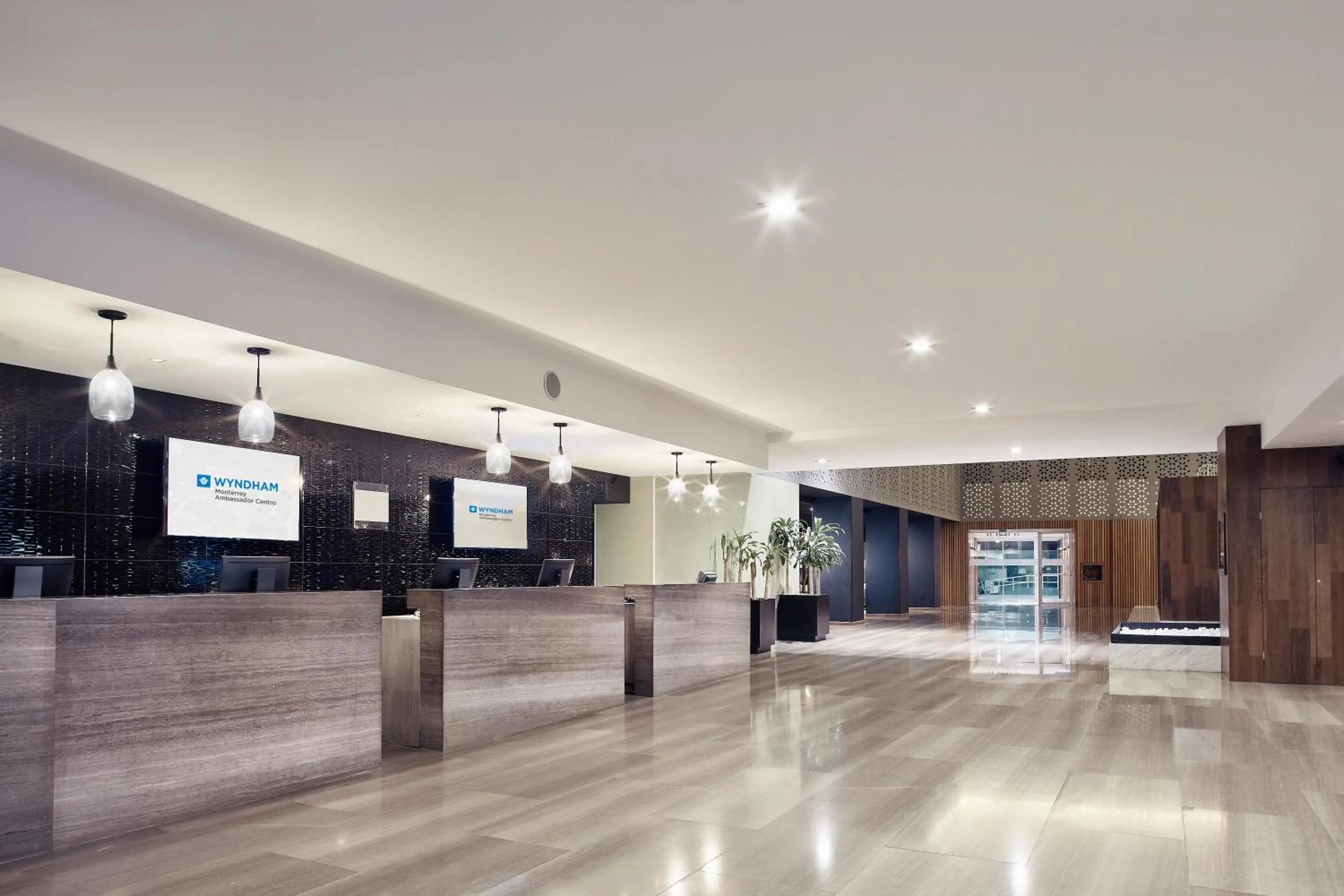 Lobby or reception in Wyndham Monterrey Ambassador Centro