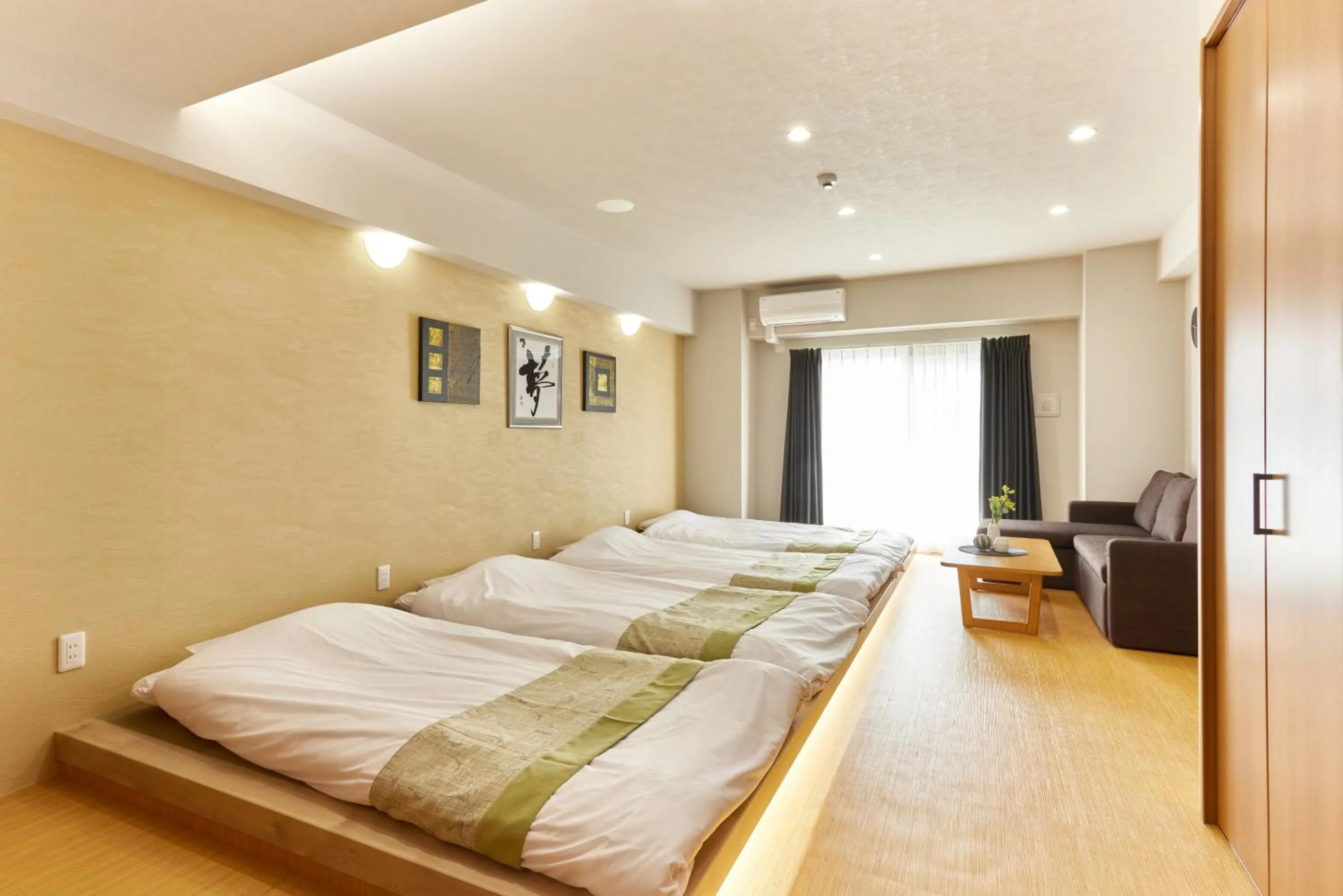 Bed in A.A.O BLDG. NAMBA