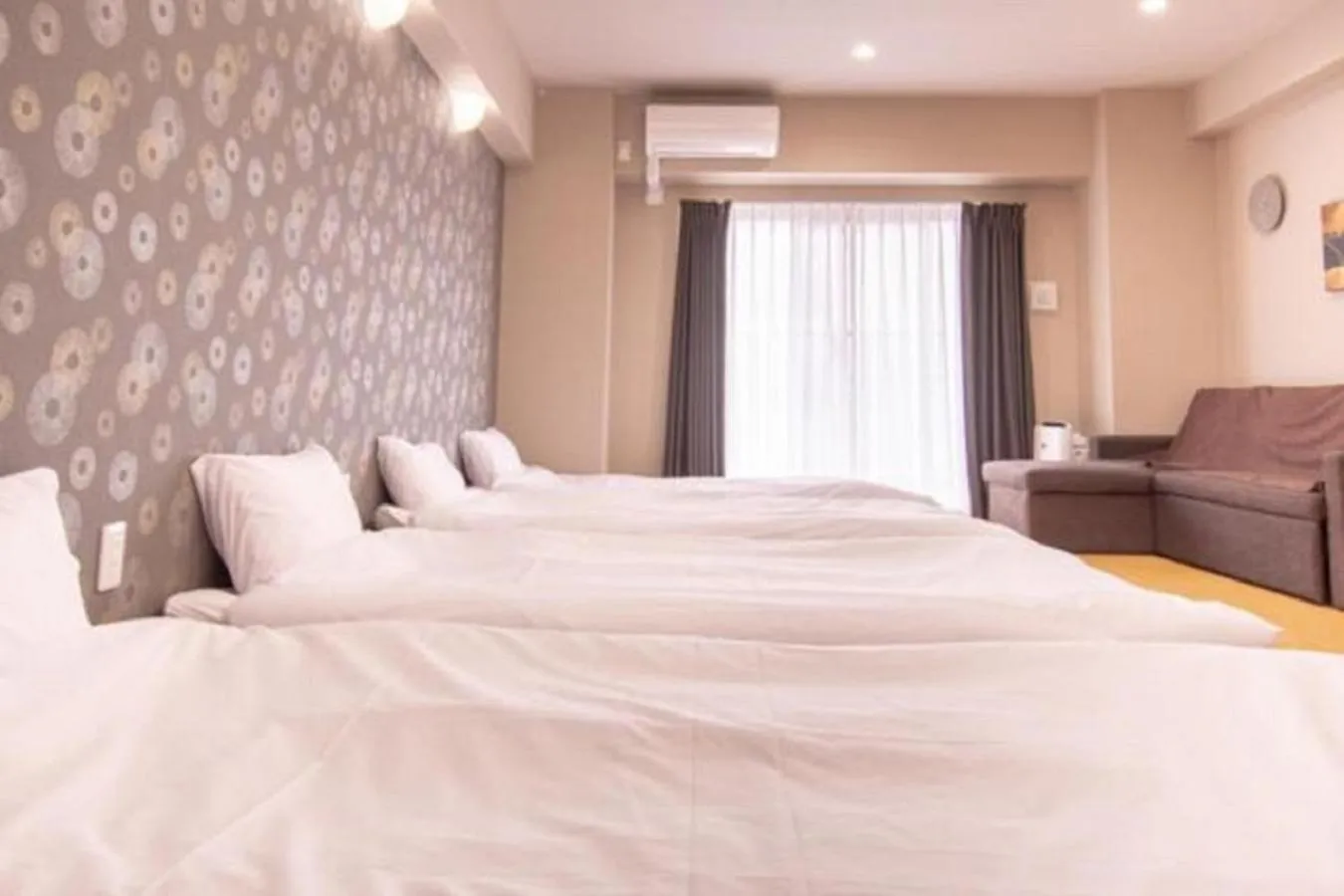 Bed in A.A.O BLDG. NAMBA