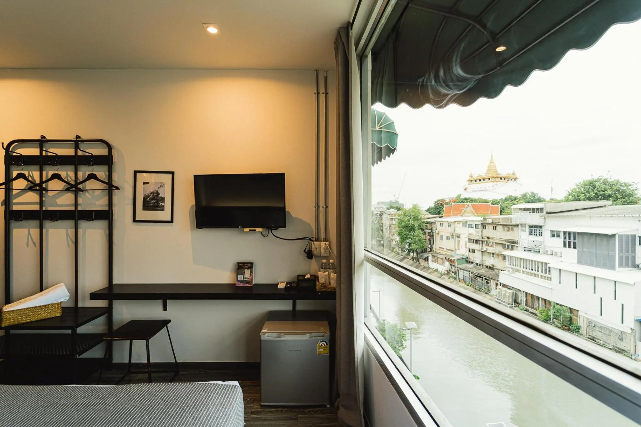 Area and facilities in Tim Mansion