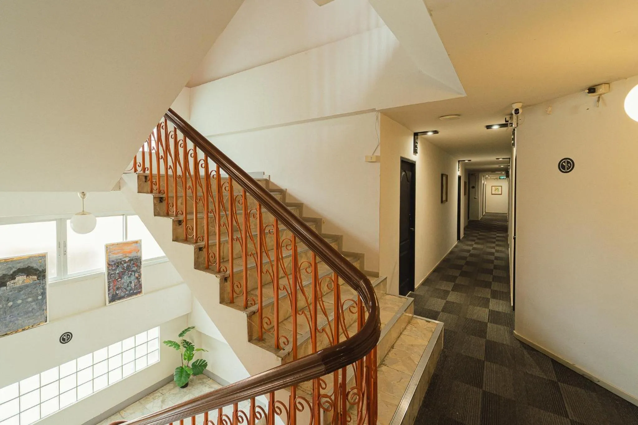 Area and facilities in Tim Mansion